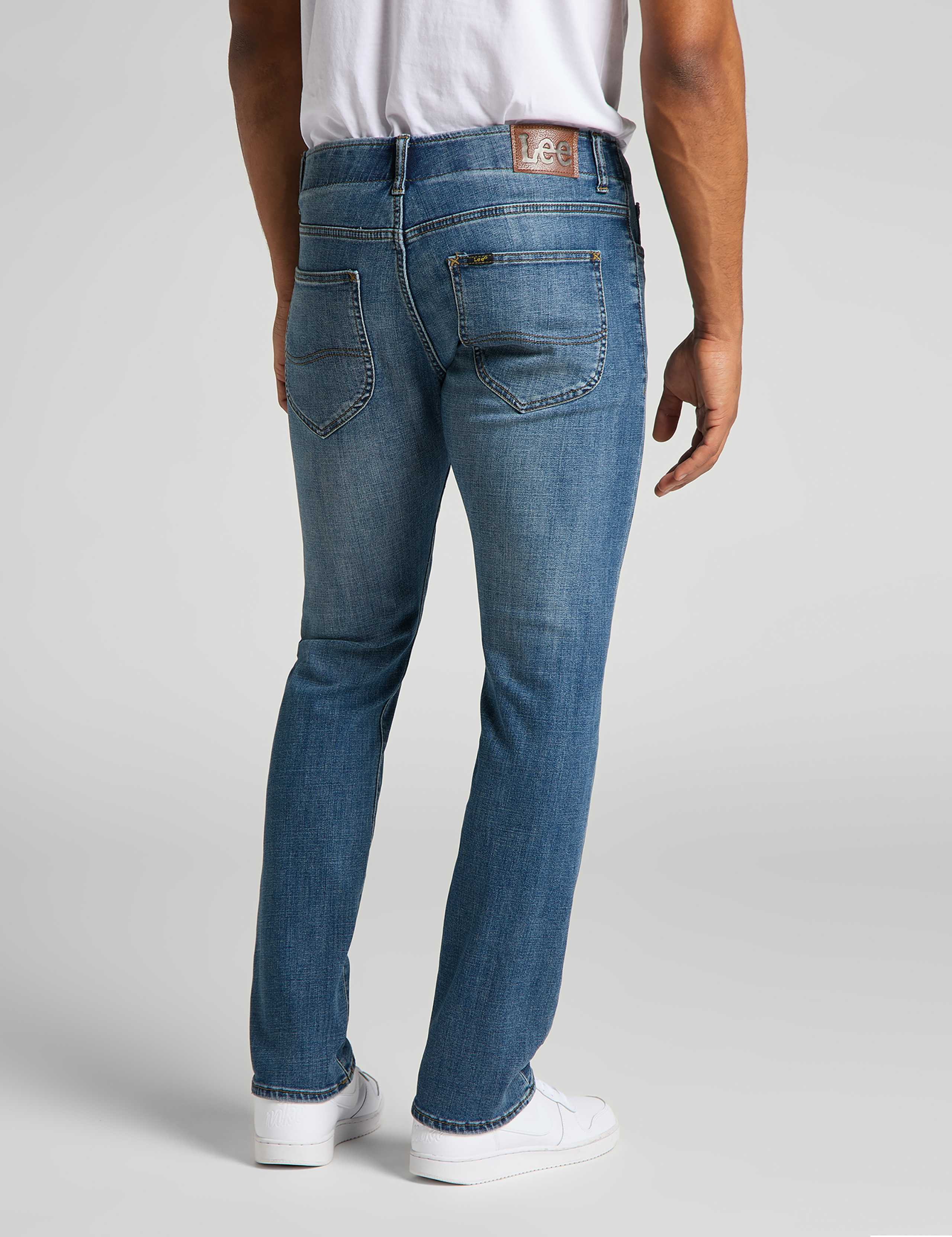 Slim Fit MVP 5 Pocket Jeans 3 of 5
