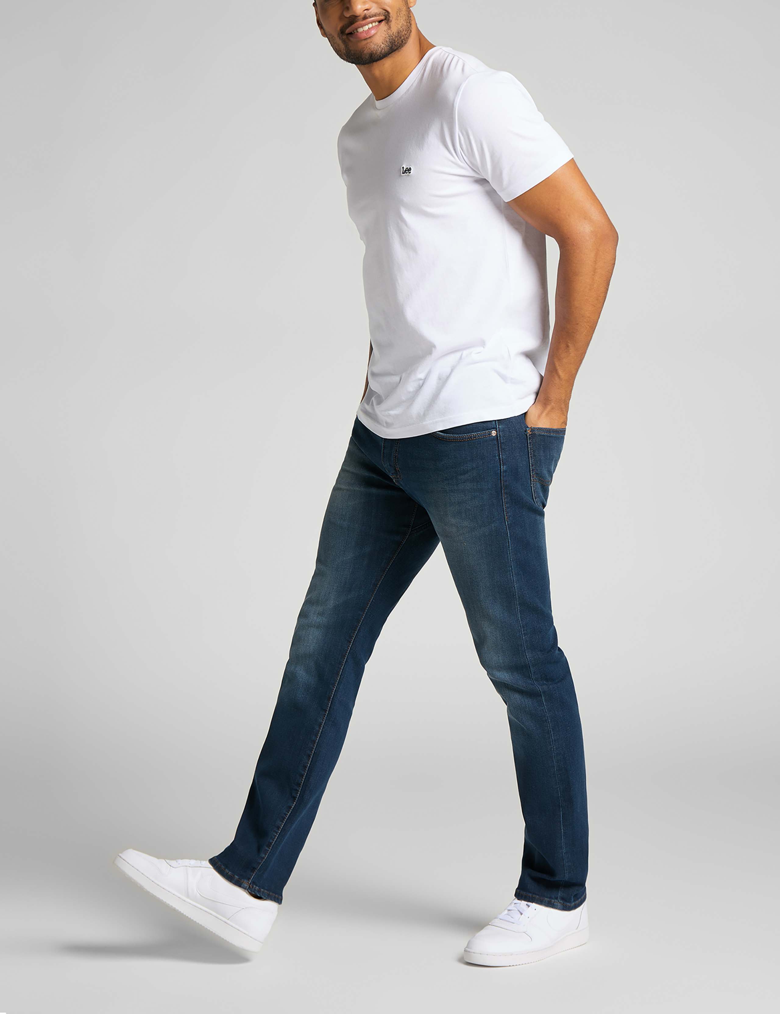 Slim Fit MVP 5 Pocket Jeans 4 of 5