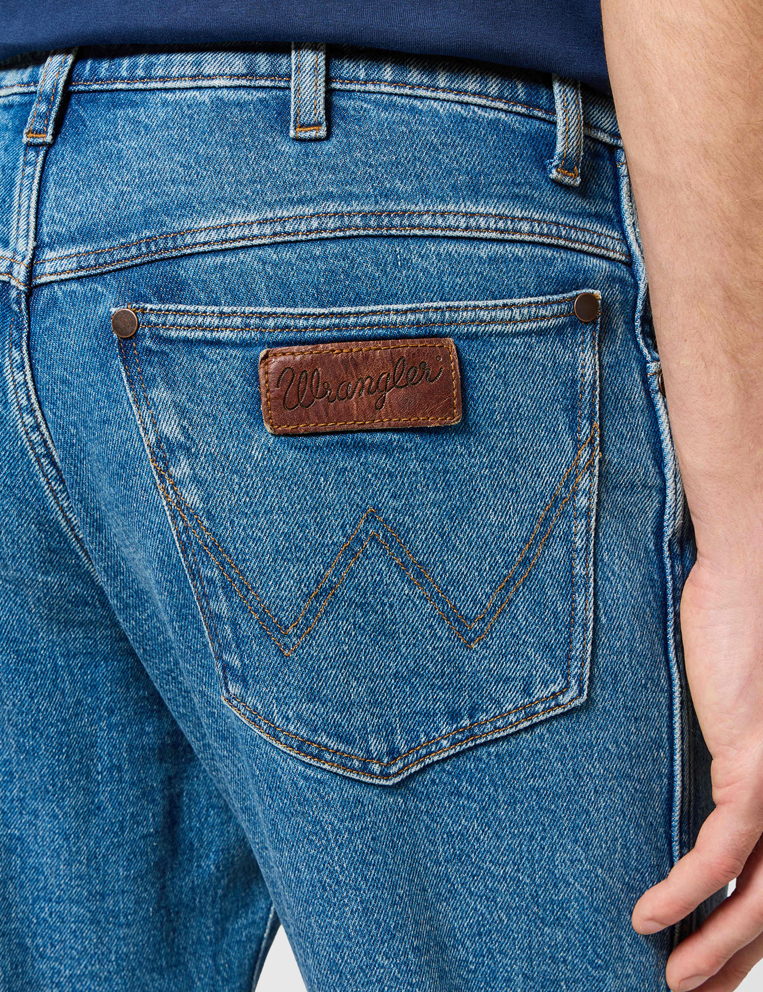 Tapered Fit River Jeans 6 of 6