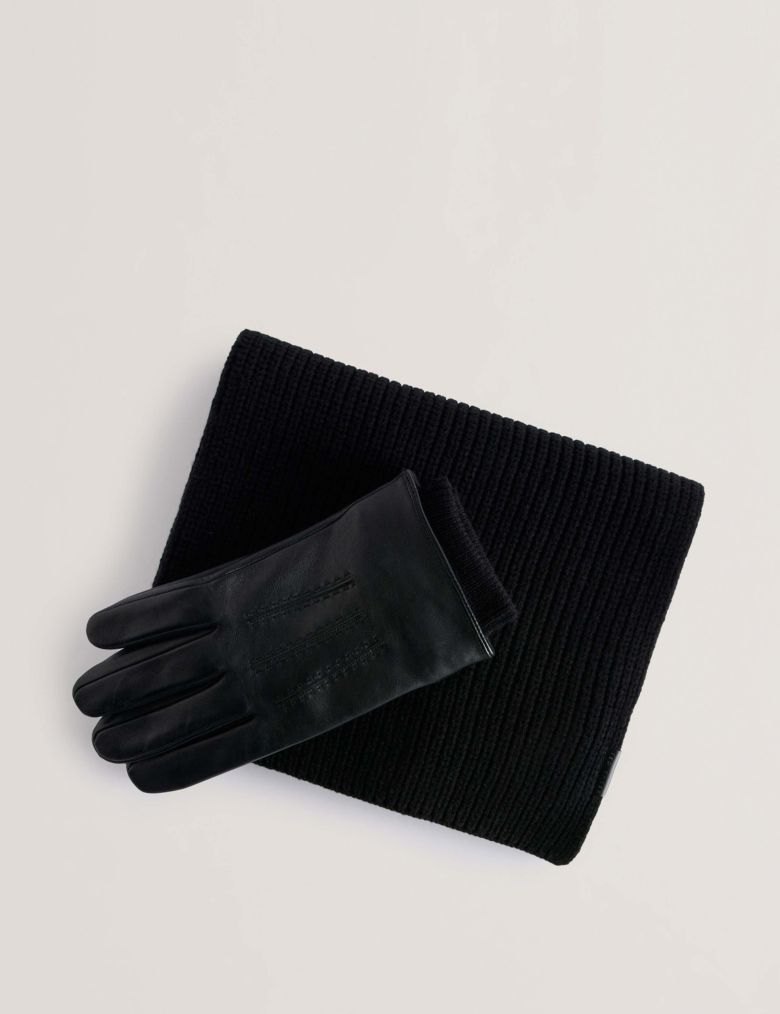 Masonns Scarf And Glove Gift Set 2 of 2