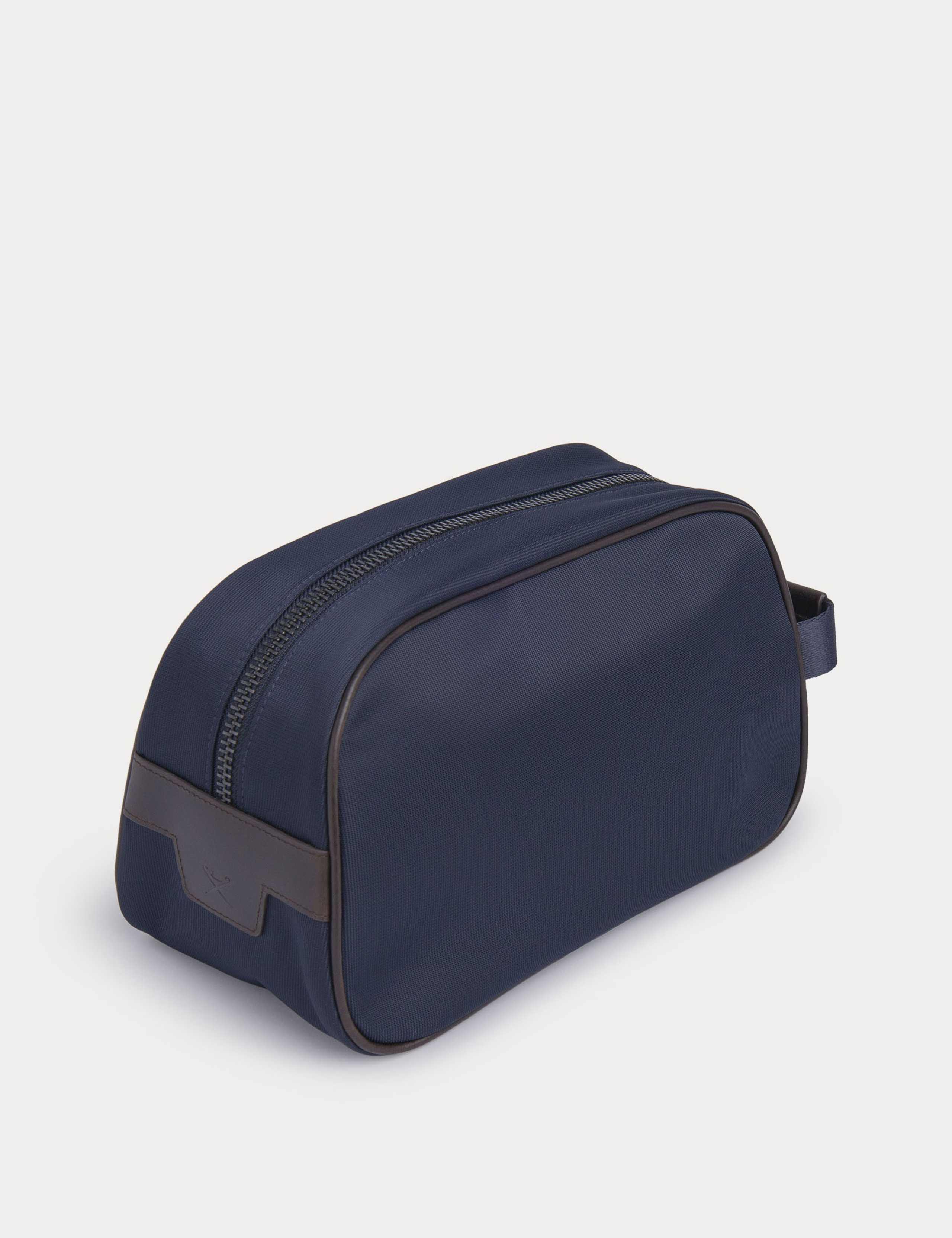 Washbag 2 of 3