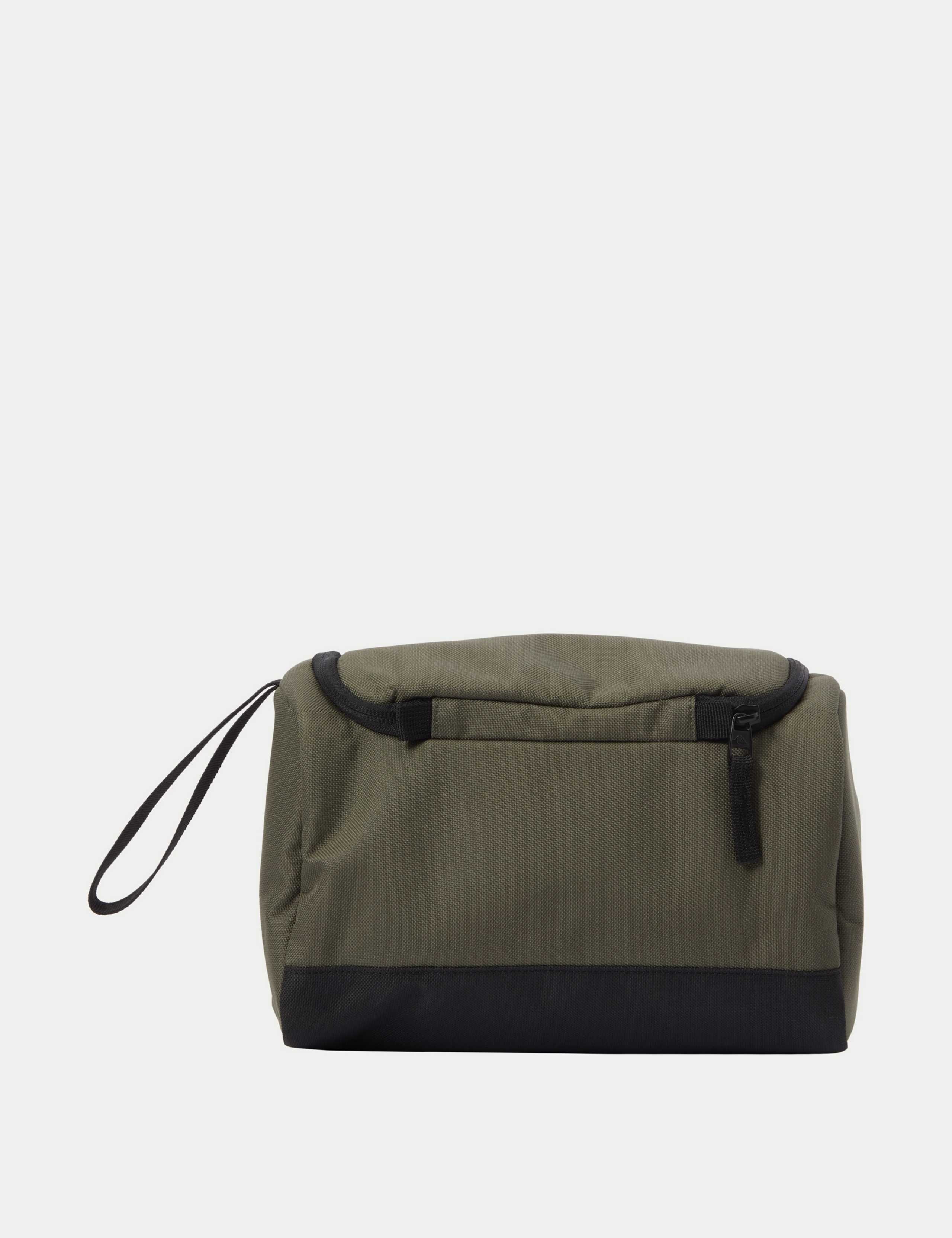 Capsule Washbag 3 of 3