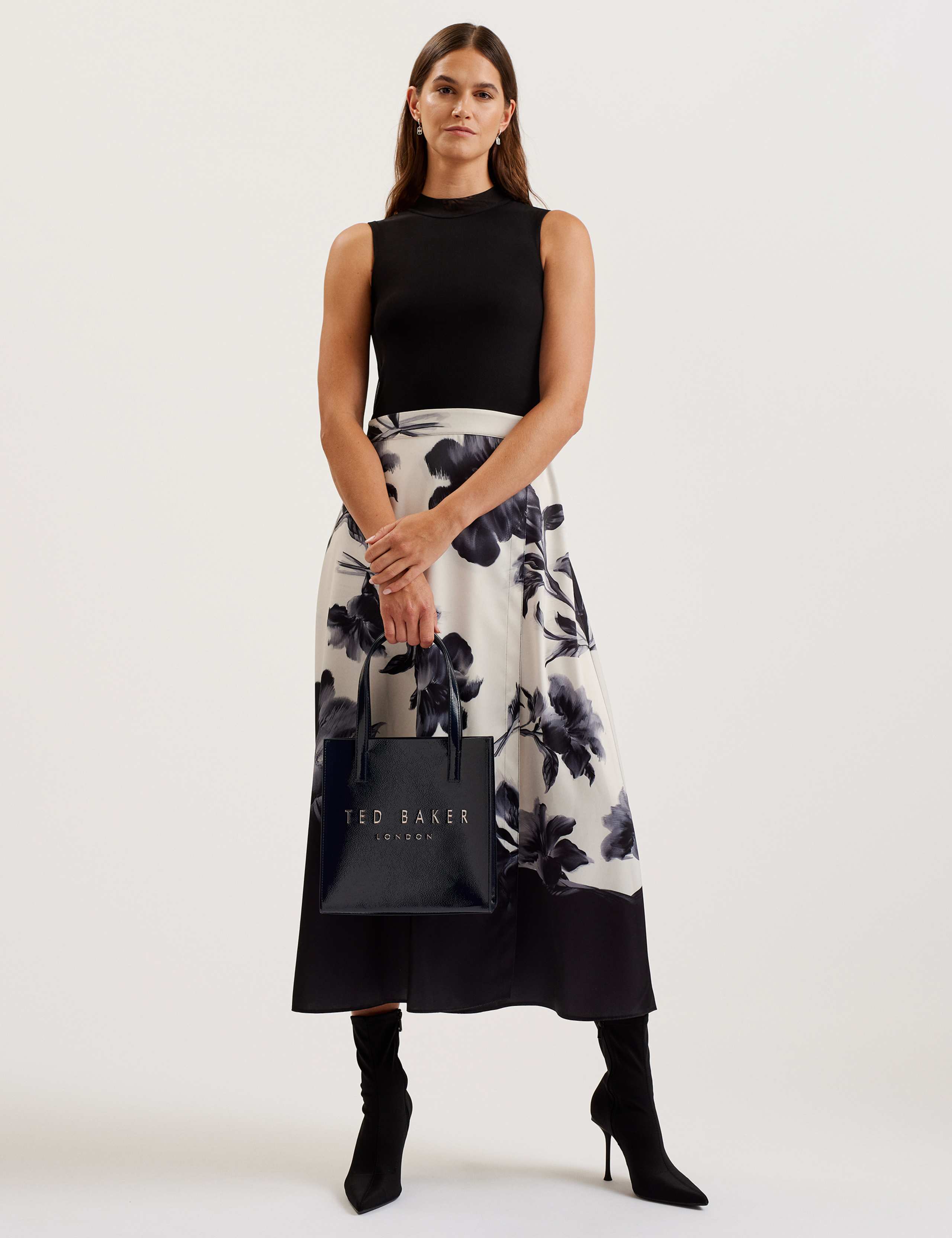 Crinion Small Icon Tote Bag 2 of 3