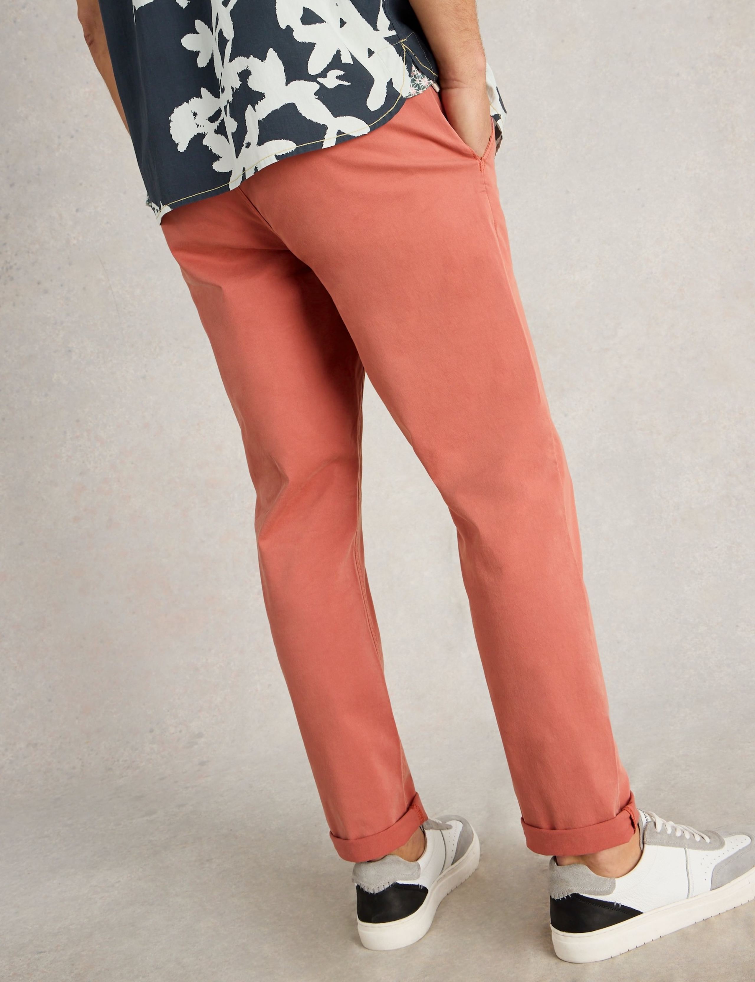 Chinos 4 of 6