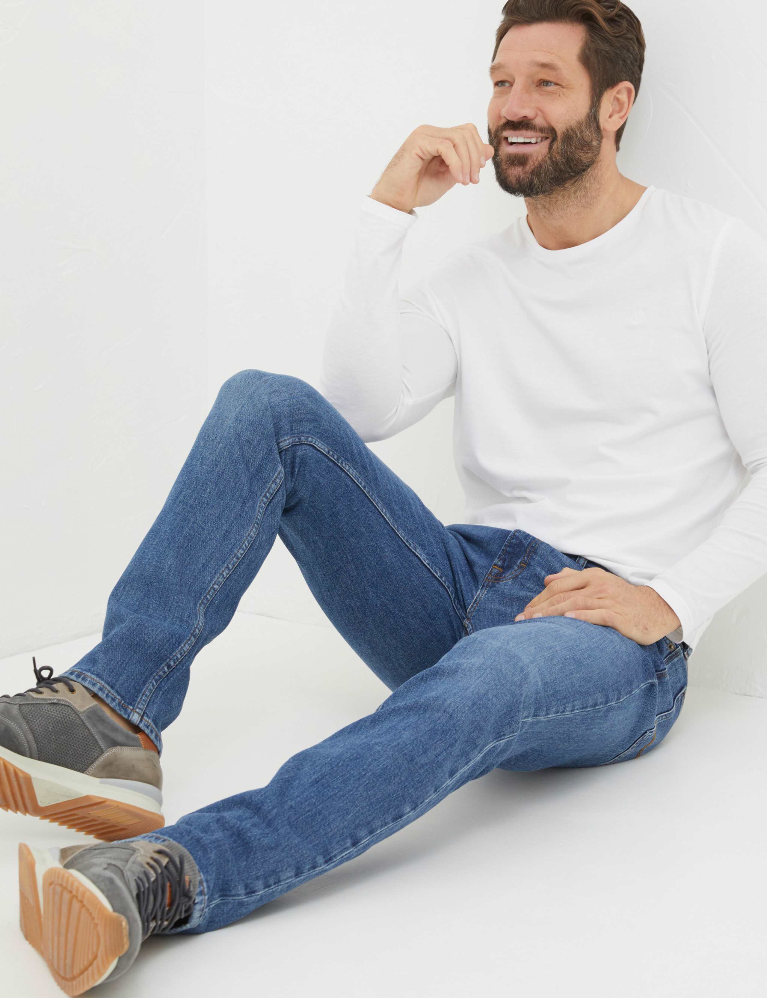 Slim Fit Jeans 5 of 5