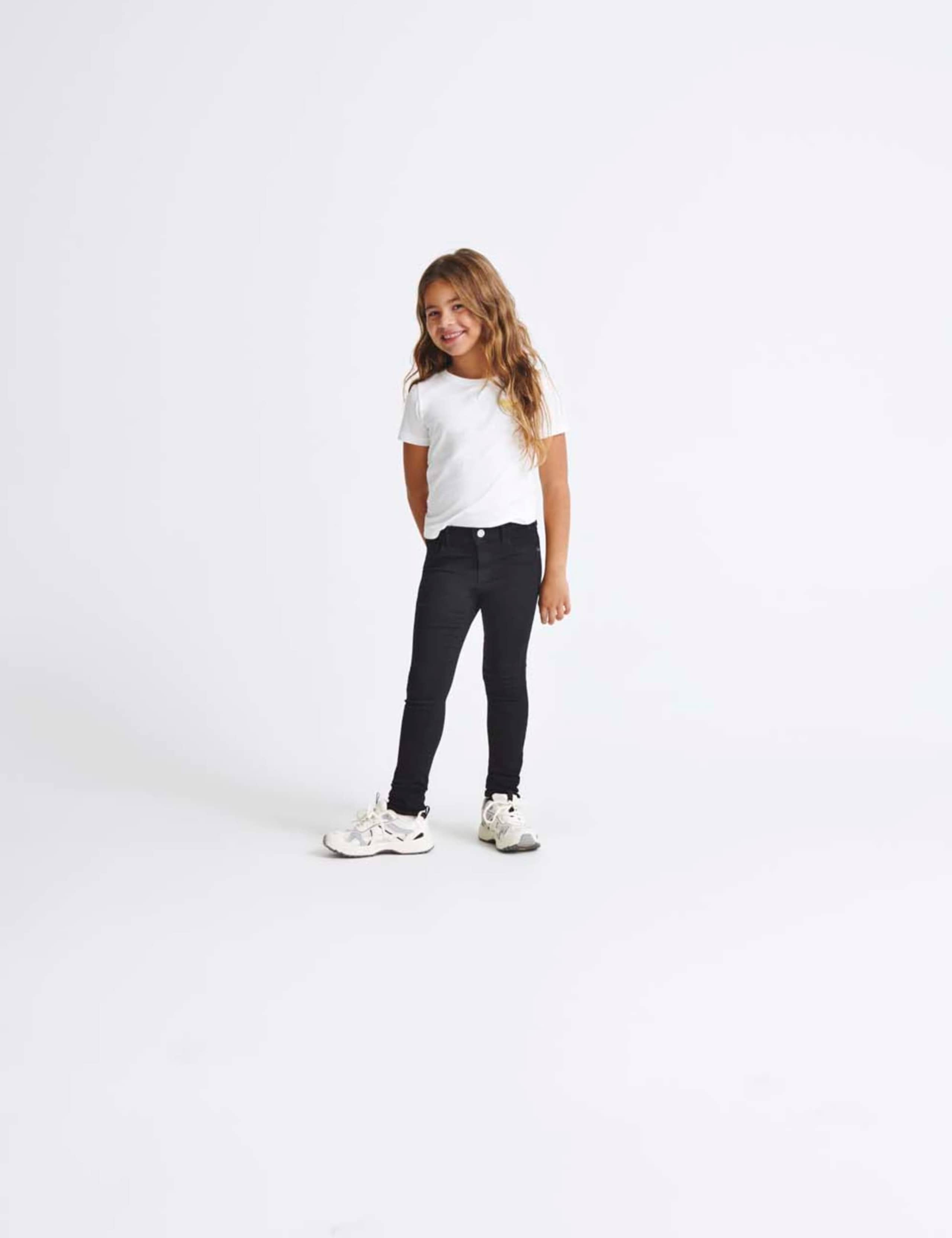 Skinny Jeans (8-14 Yrs) 2 of 3