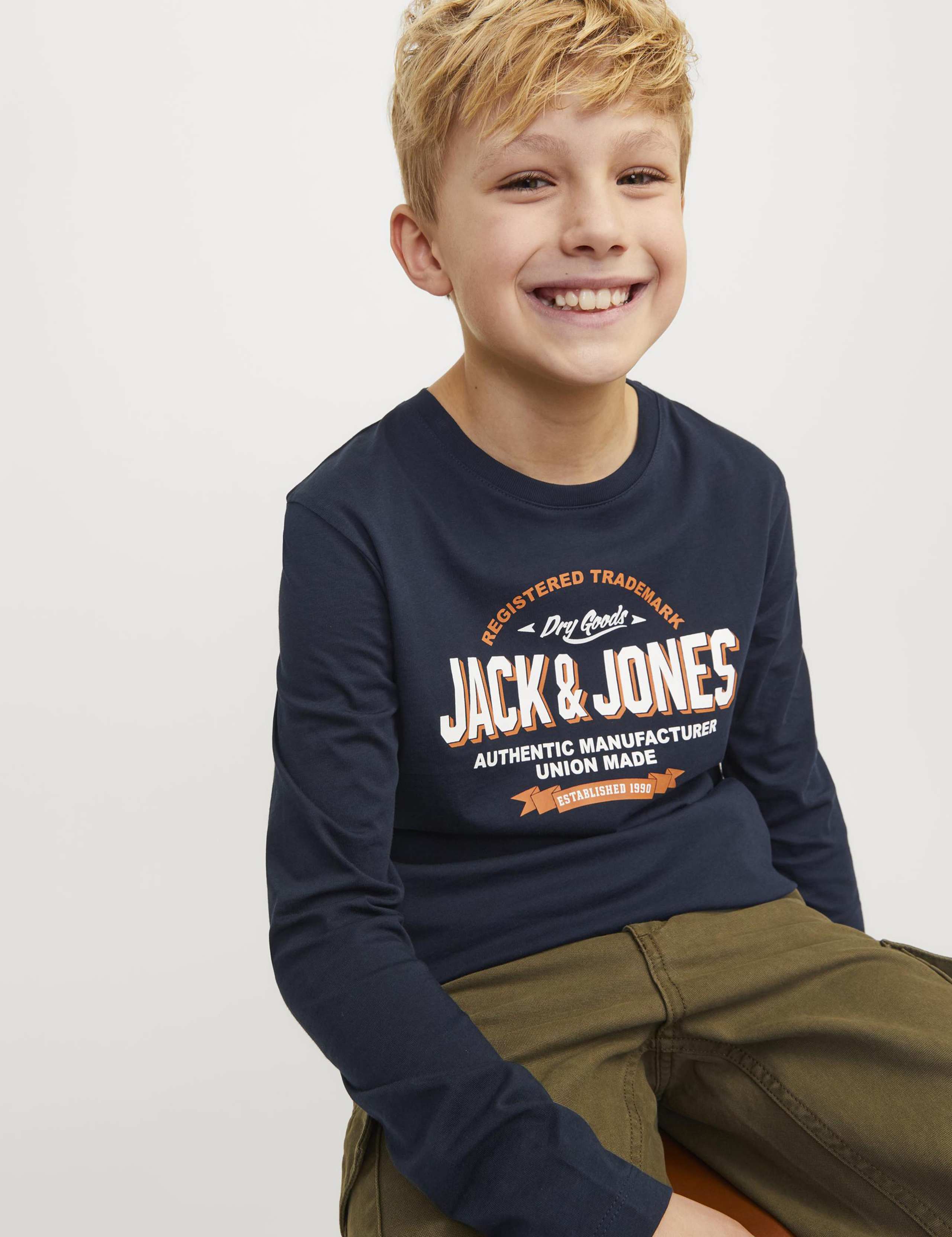 Pure Cotton Graphic T-Shirt (8-16 Yrs) 5 of 7