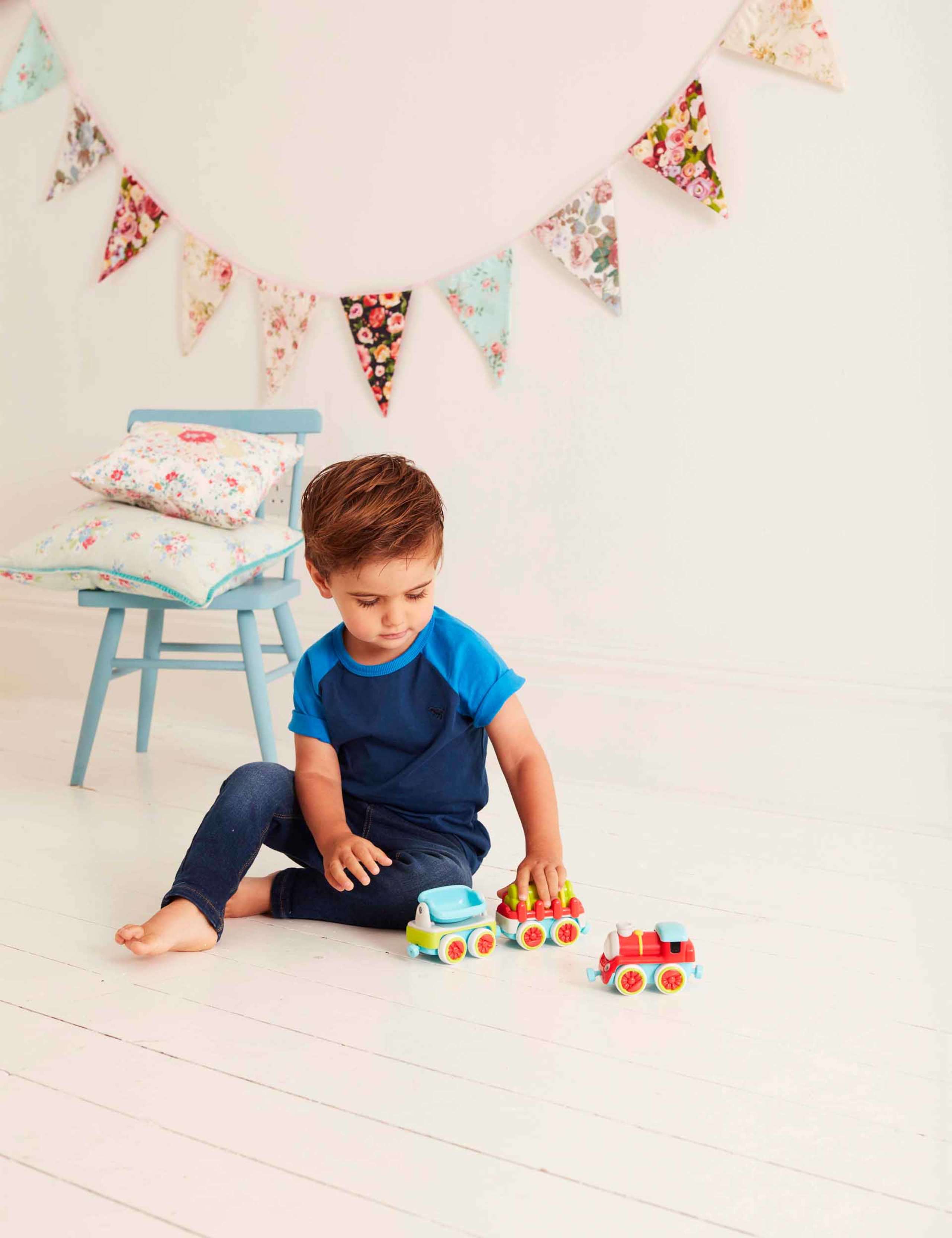 Magnetic Train Set (12-36 Mths) 2 of 3
