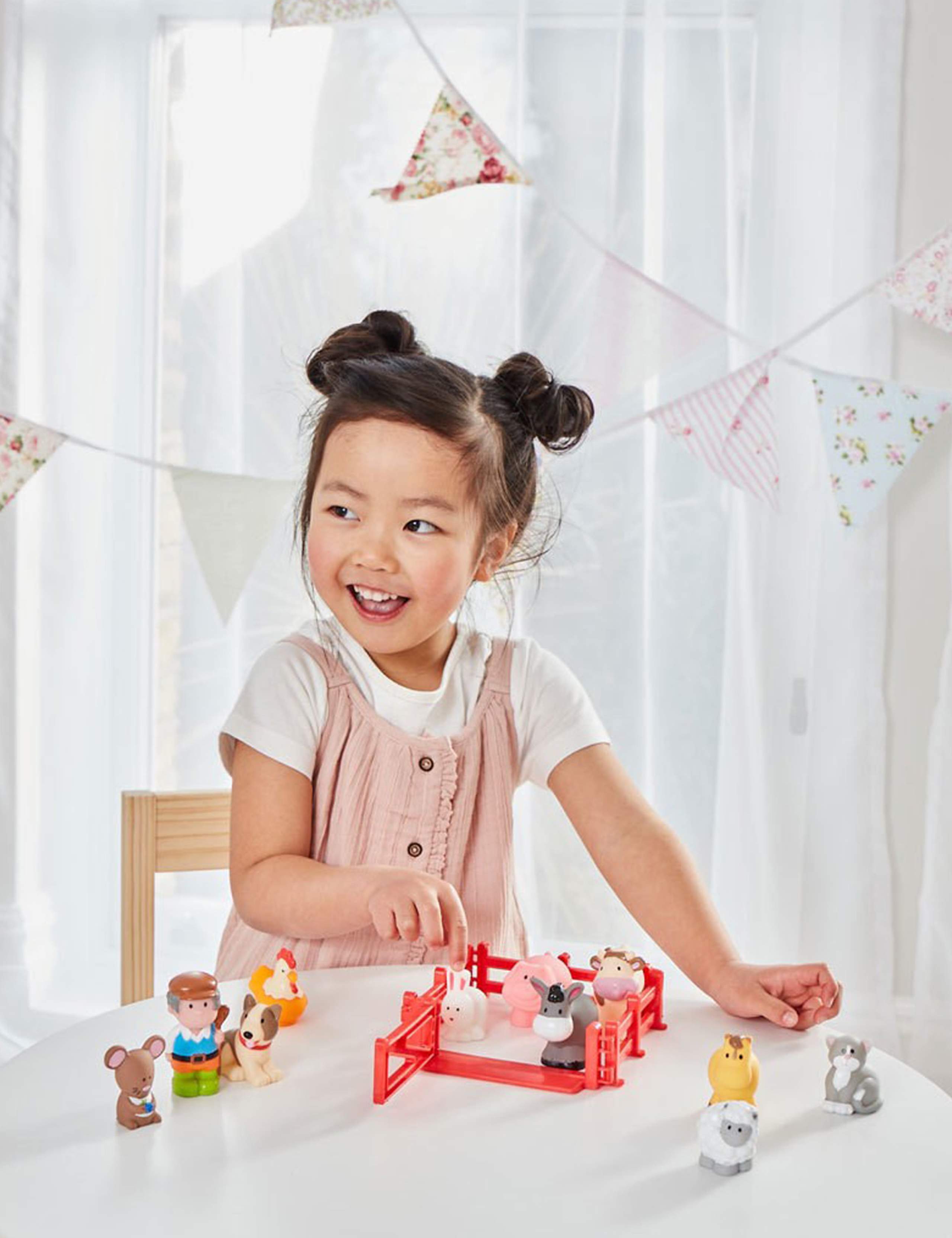Happyland Farm Playset (1.5-5 Yrs) 2 of 2