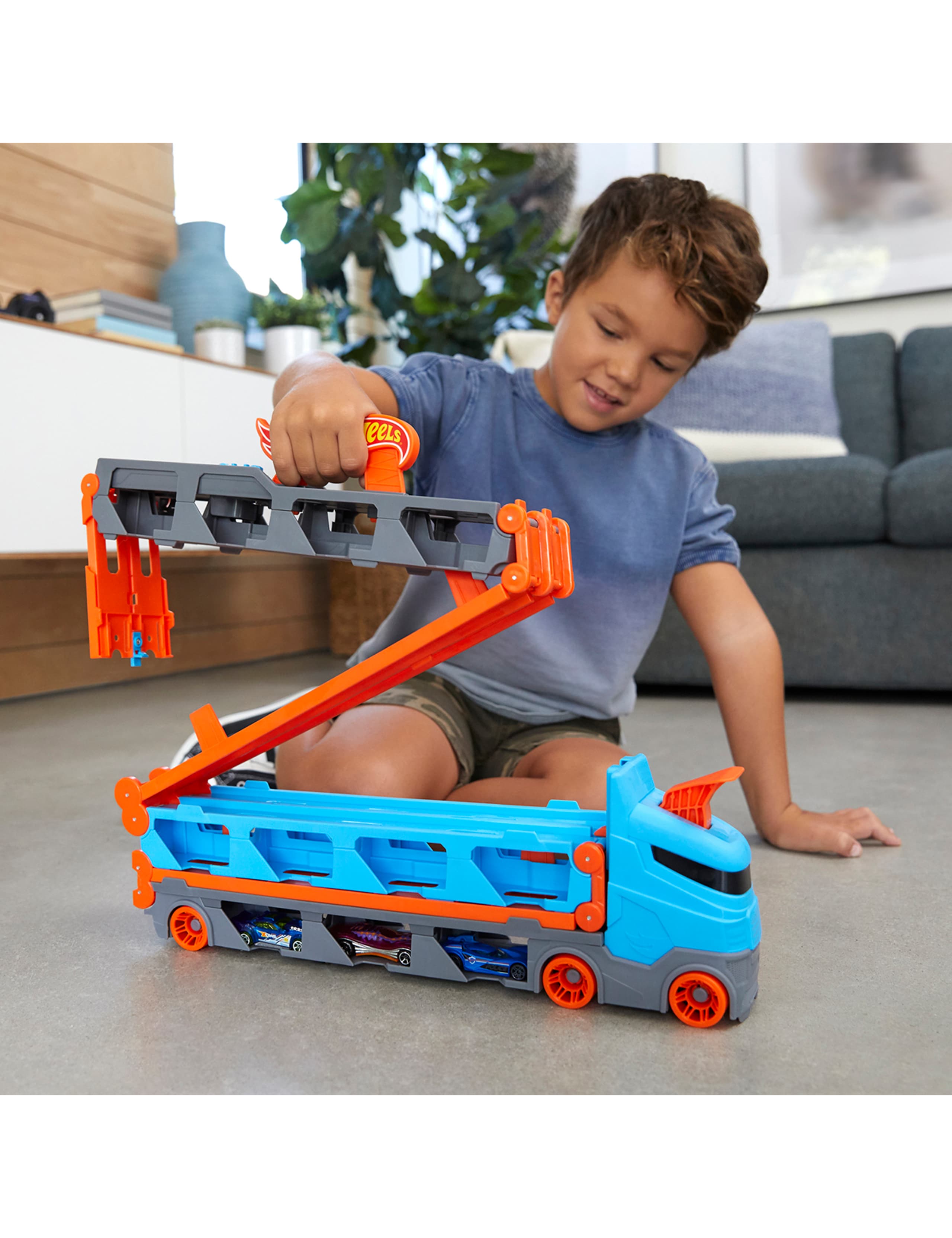 City Speedway Hauler (4-7 Yrs) 6 of 6