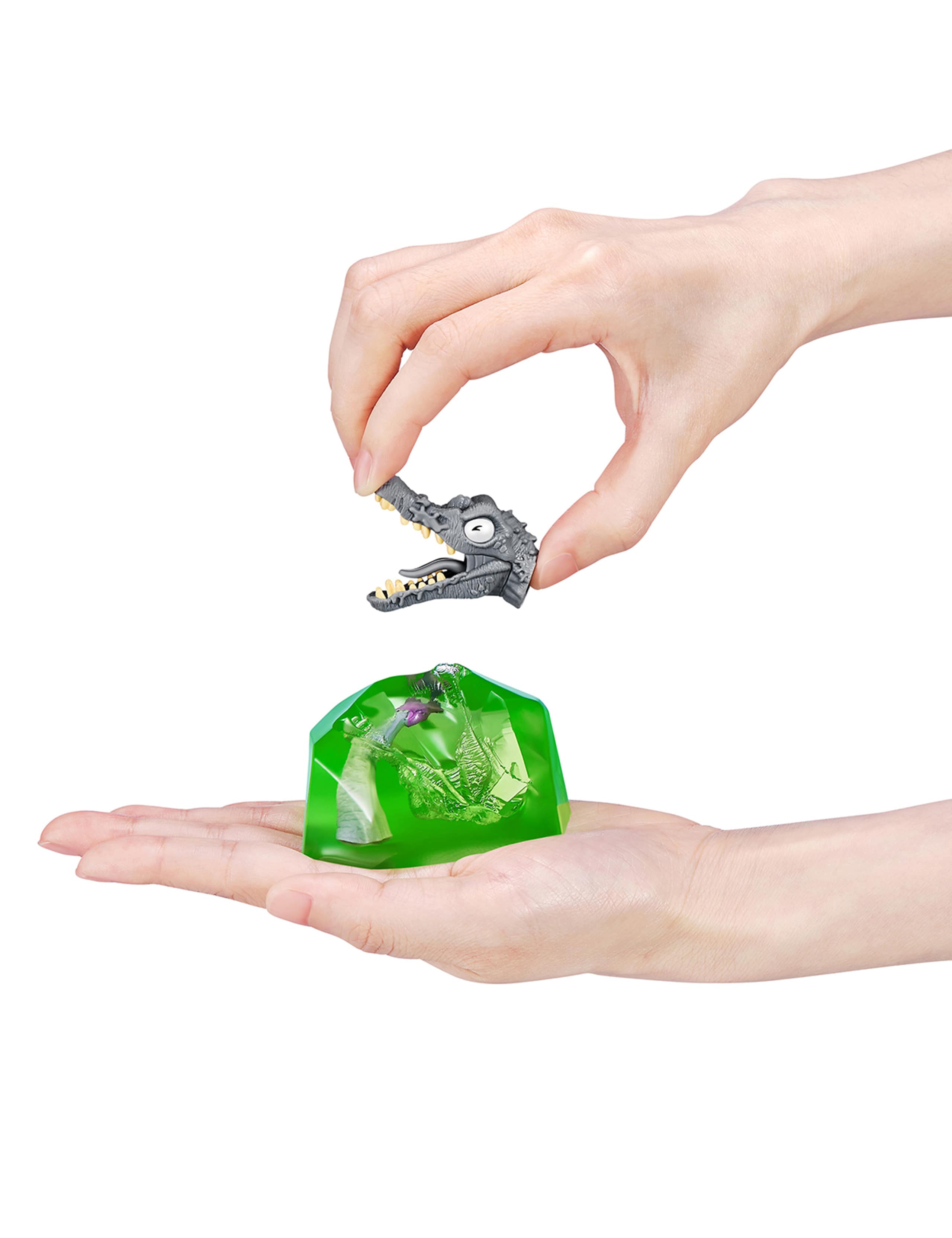 Smashers Mini Jurassic Light Up Dino Egg (3-6 Yrs) 4 of 6