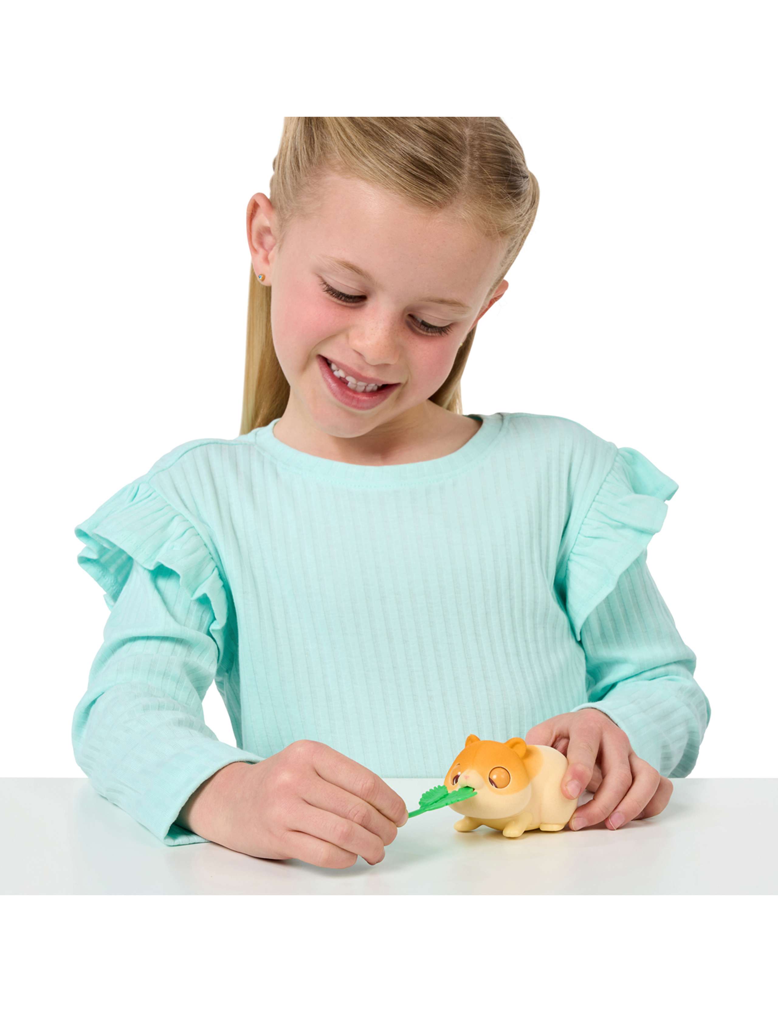 Mama Surprise Minis Hamster Playset (5+ Yrs) 2 of 6