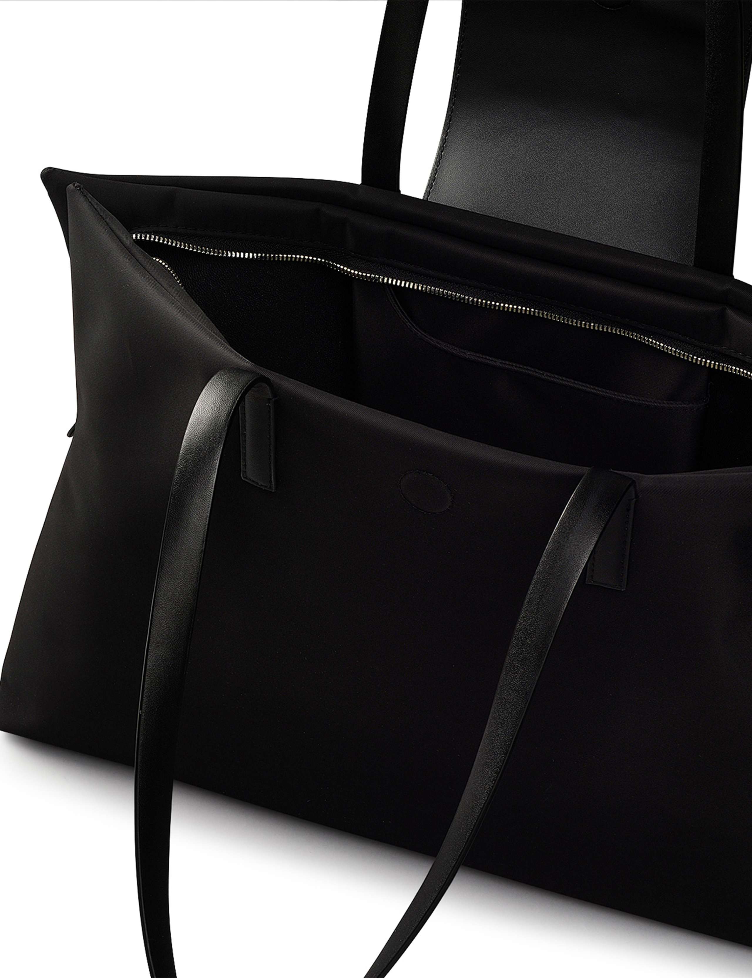 Pocket Essentials Medium Zip Tote Bag 4 of 5