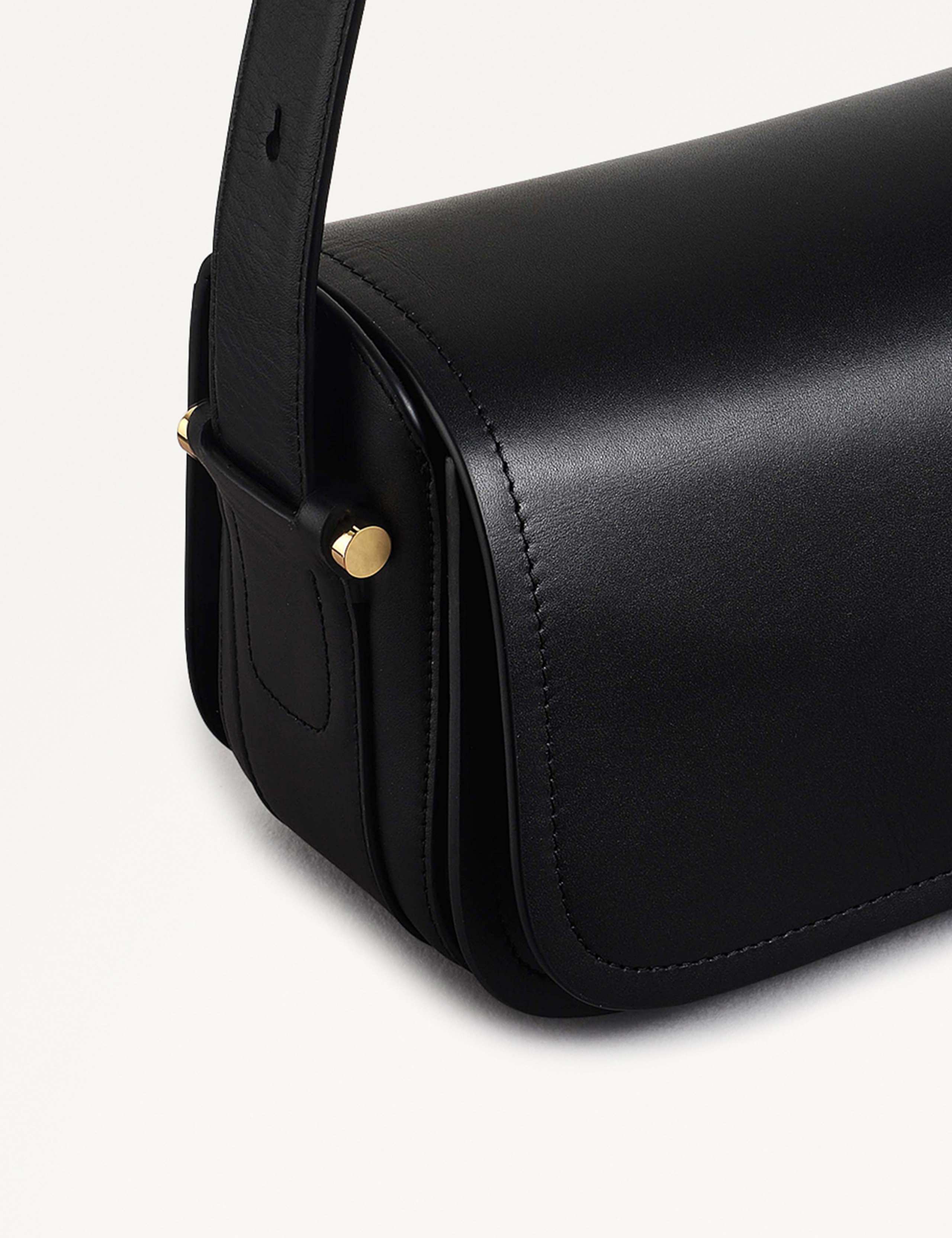 Bathurst Mews Leather Cross Body Bag 5 of 5