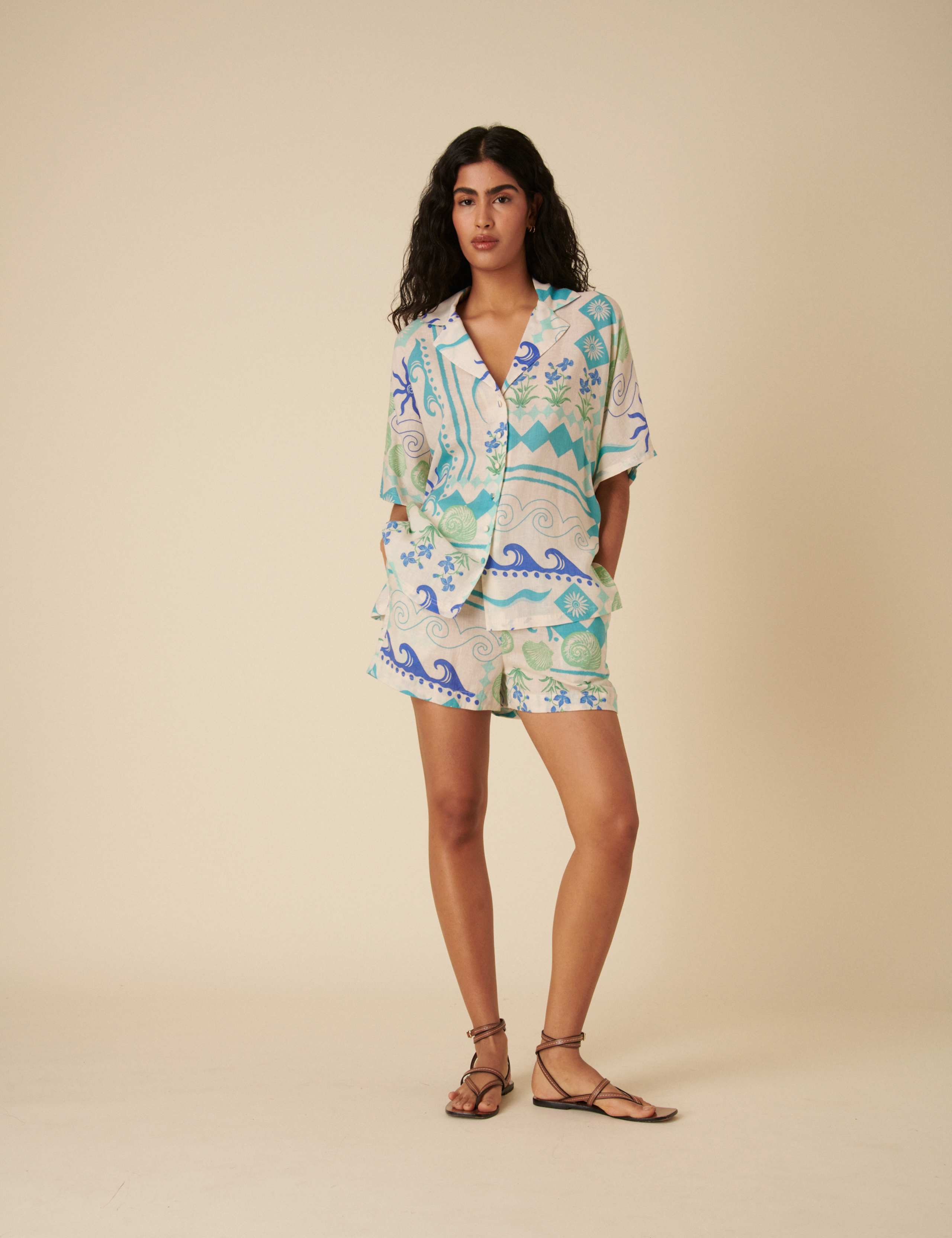 High Waisted Printed Shorts With Linen 2 of 5