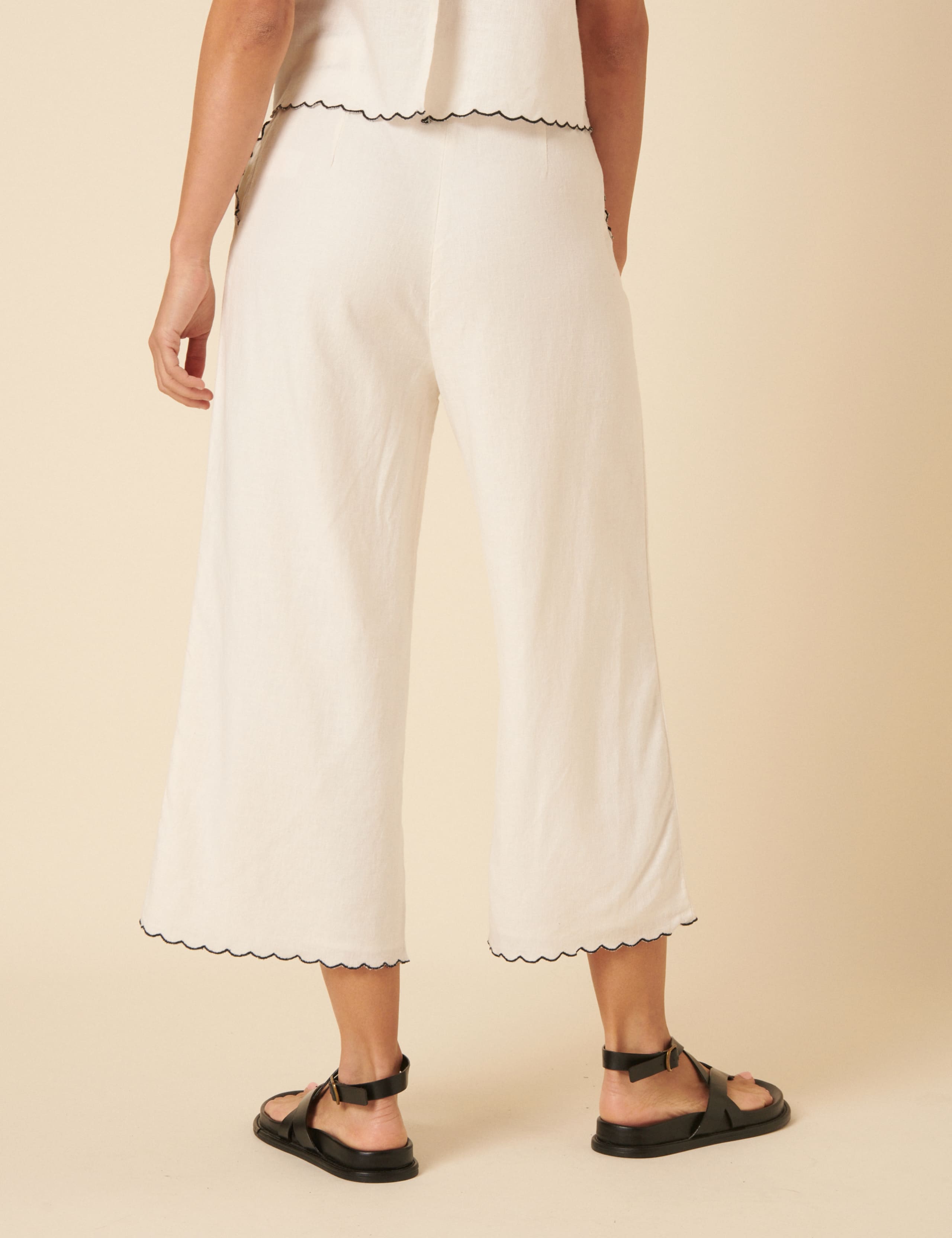 Linen Rich Cropped Wide Leg Trousers 3 of 5