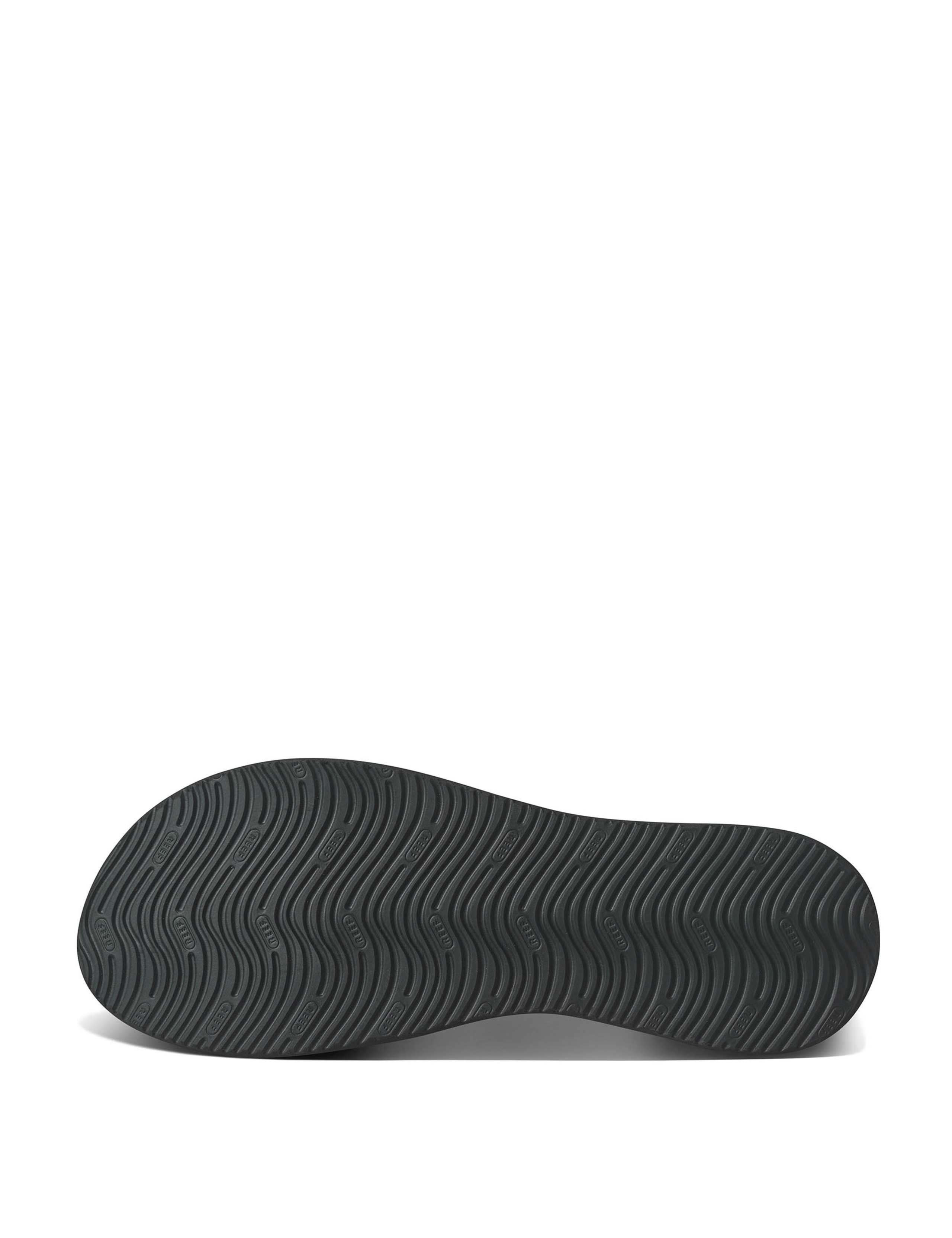 Cushion Phantom 2.0 Flip Flops 5 of 10