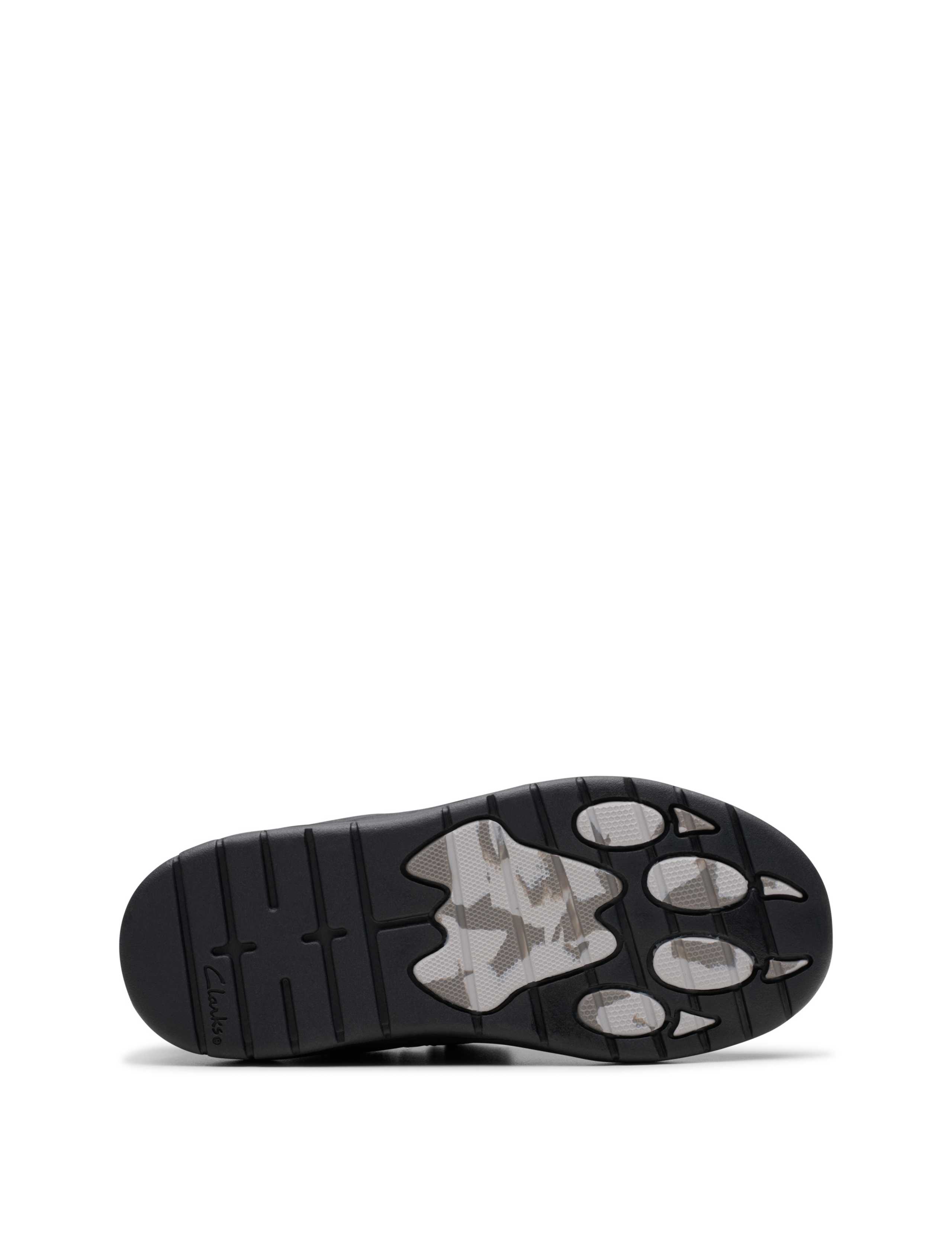 Kids' Leather Riptape Trainers (7 Small - 4 Large) 4 of 8