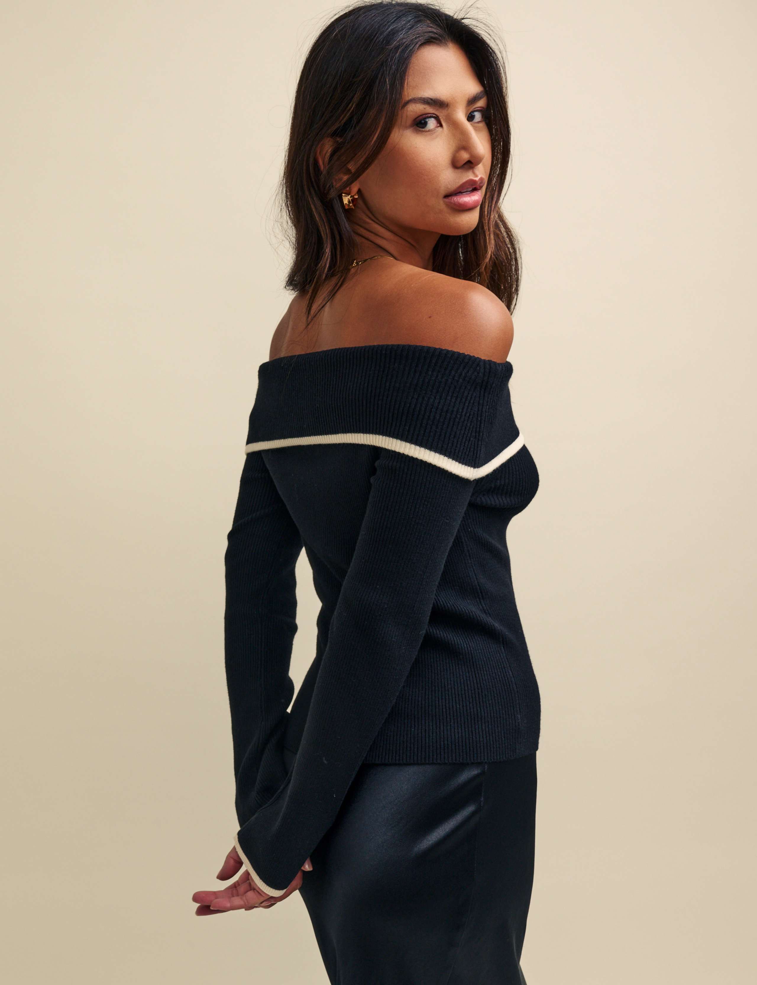 Ribbed Bardot Neckline Fitted Knitted Top 3 of 5