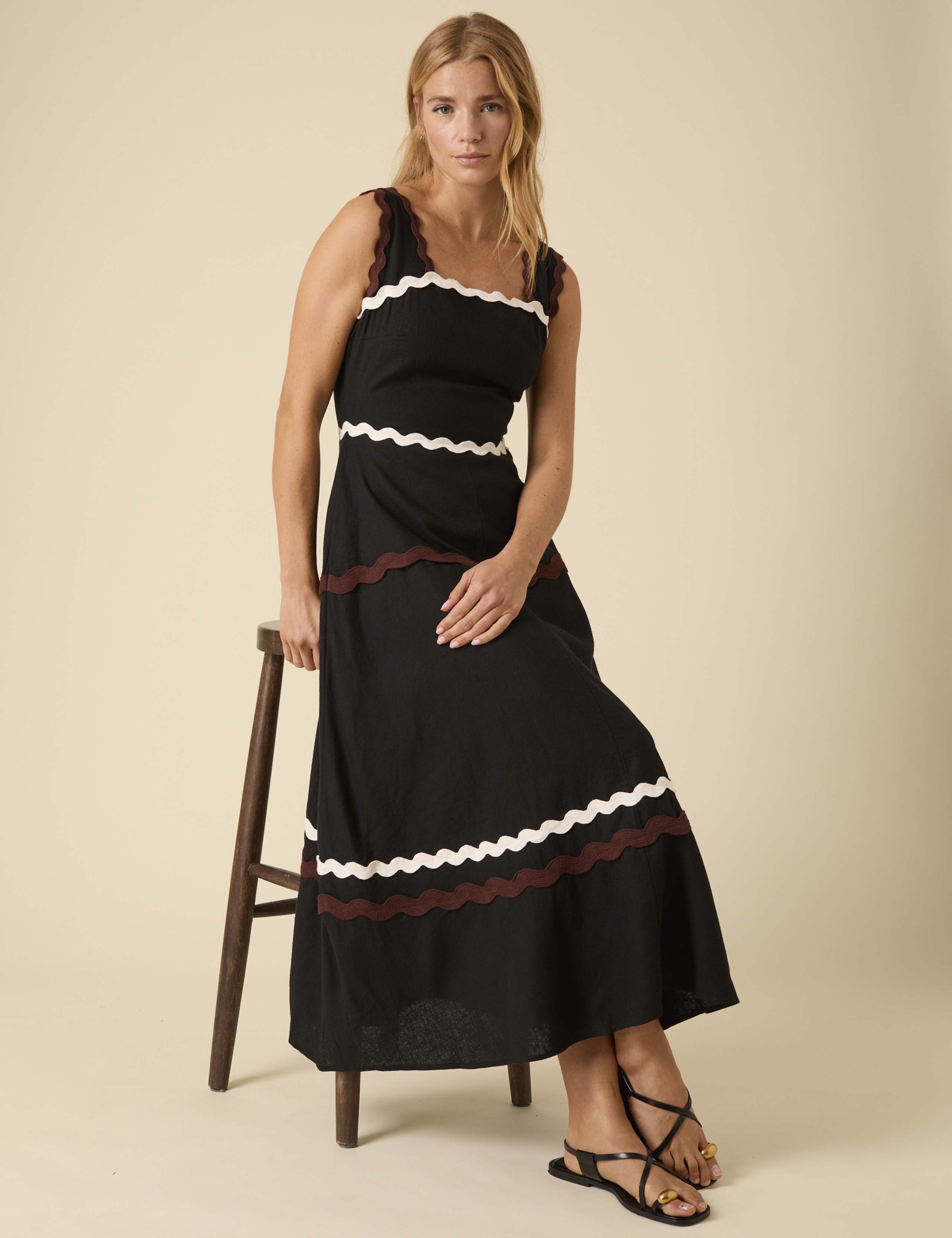 Linen Rich Square Neck Midi Tiered Dress 4 of 5