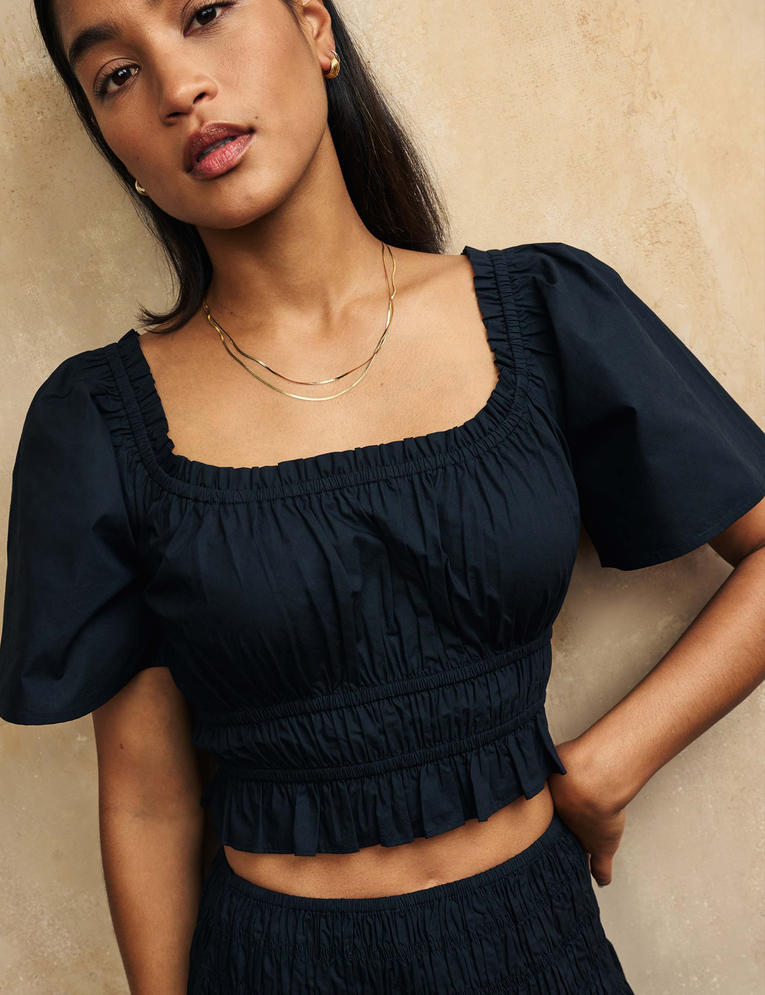 Cotton Scoop Neck Crop Top 4 of 4