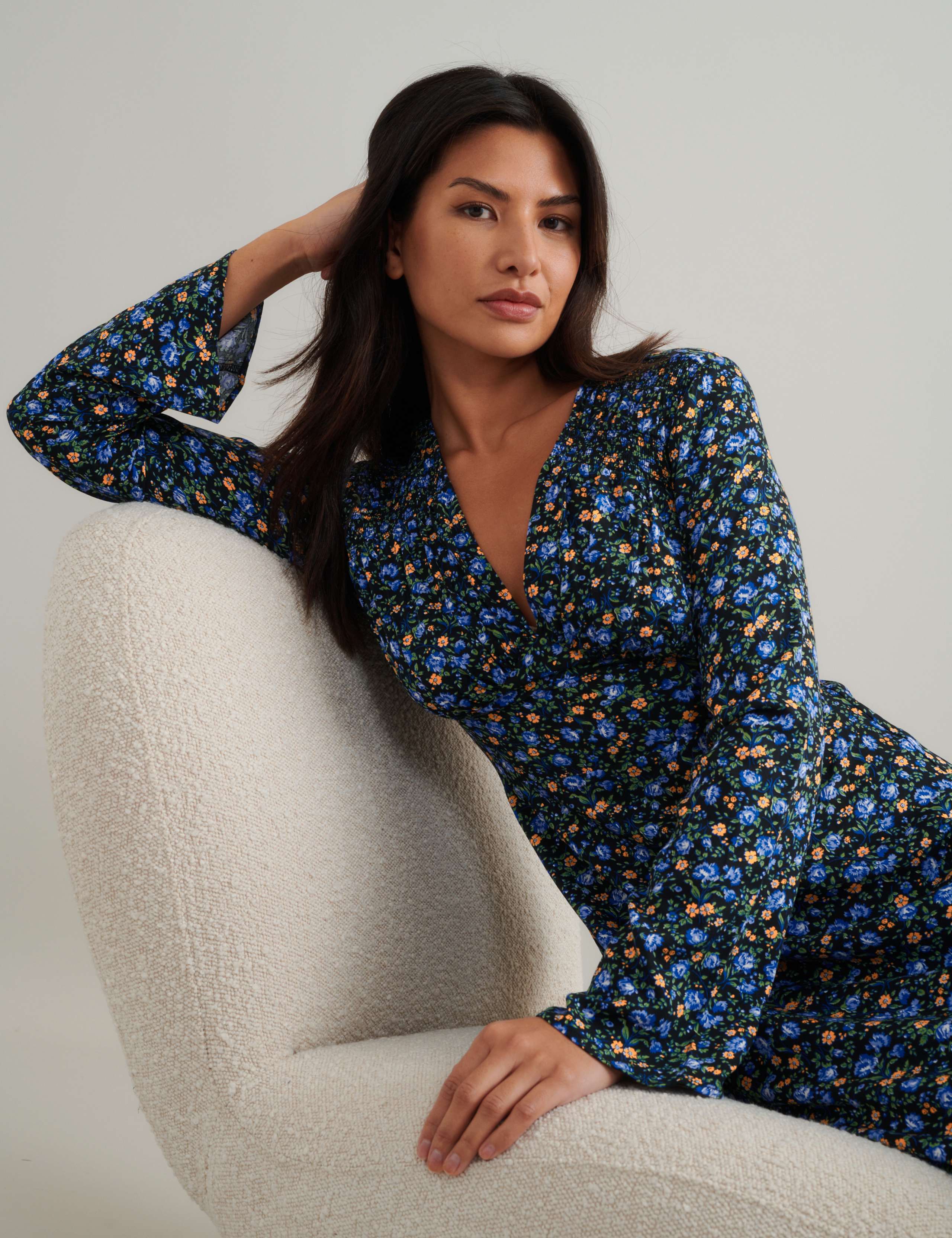 Floral V-Neck Midi Tea Dress 4 of 4