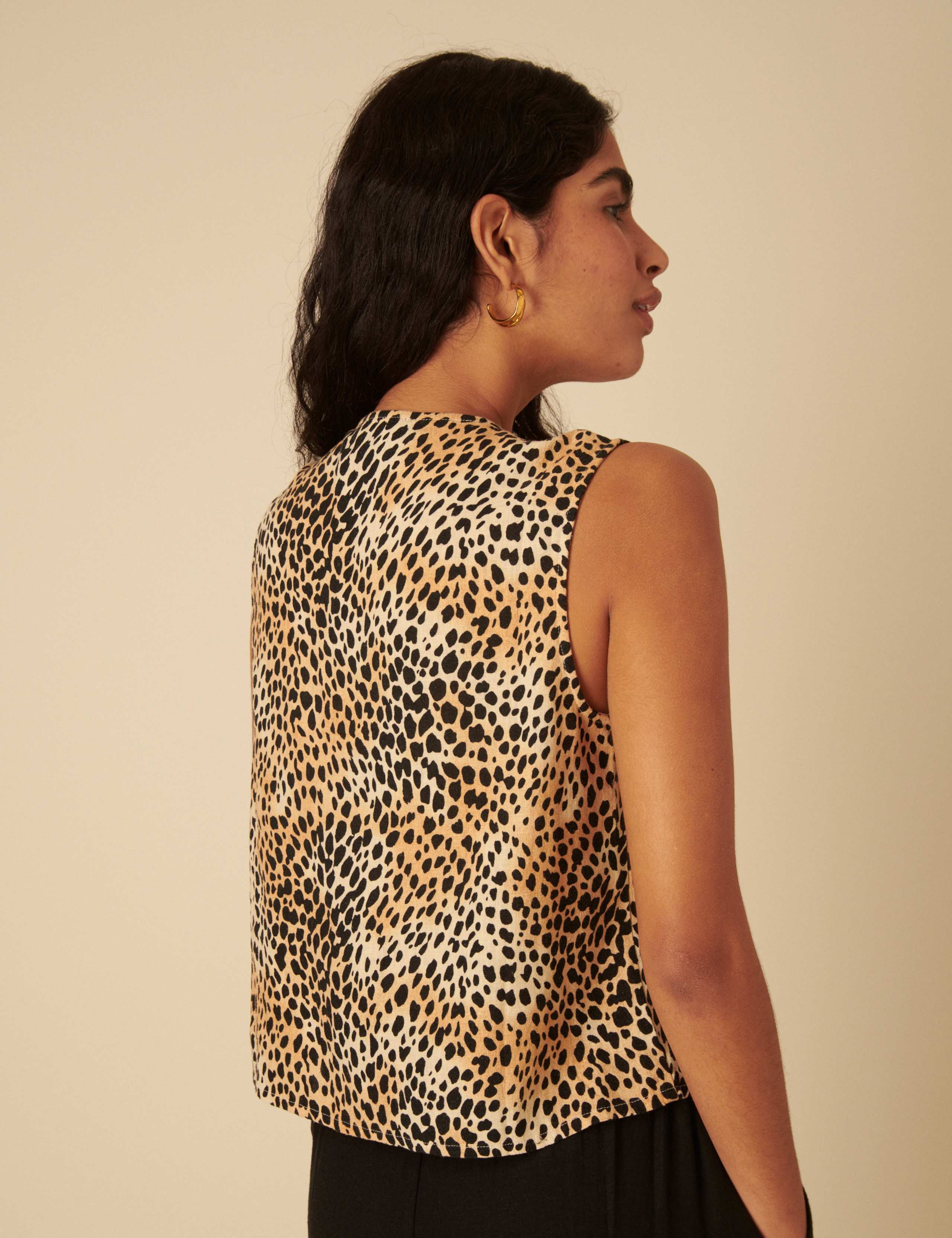 Linen Rich Animal Print Tie Front Vest 3 of 4
