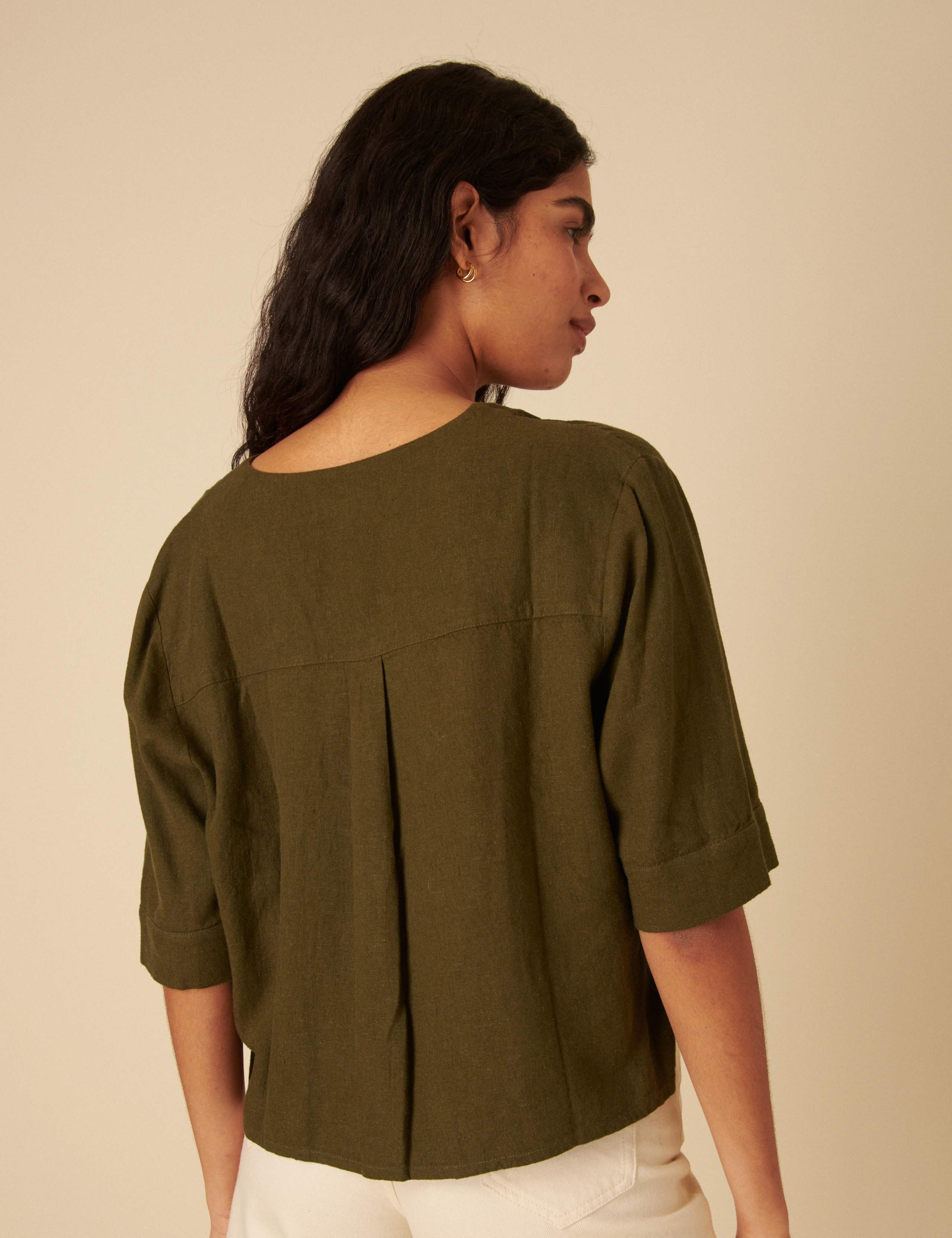 Linen Rich V-Neck Relaxed Shirt 3 of 4