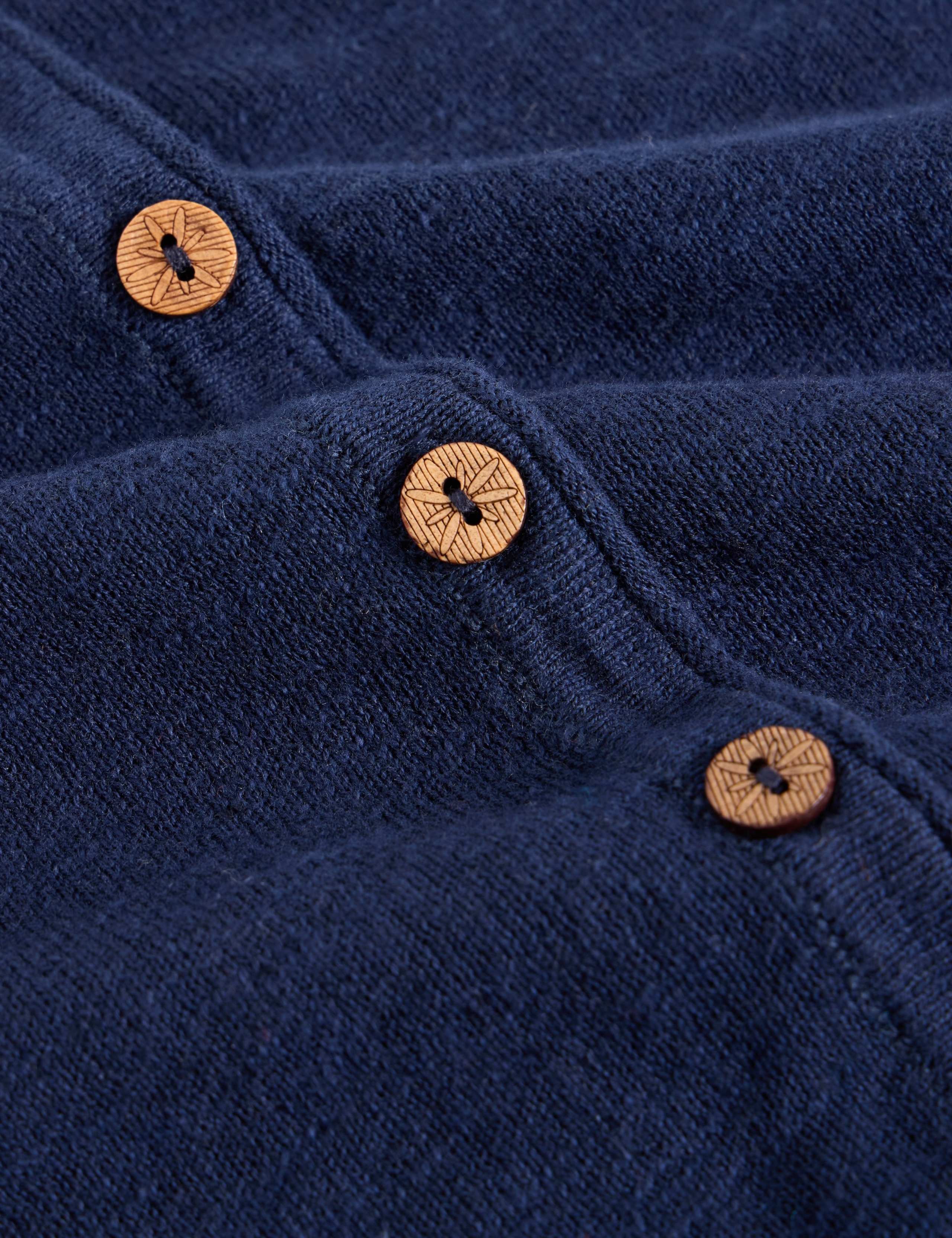 V-Neck Sleeveless Cardigan with Linen 6 of 6