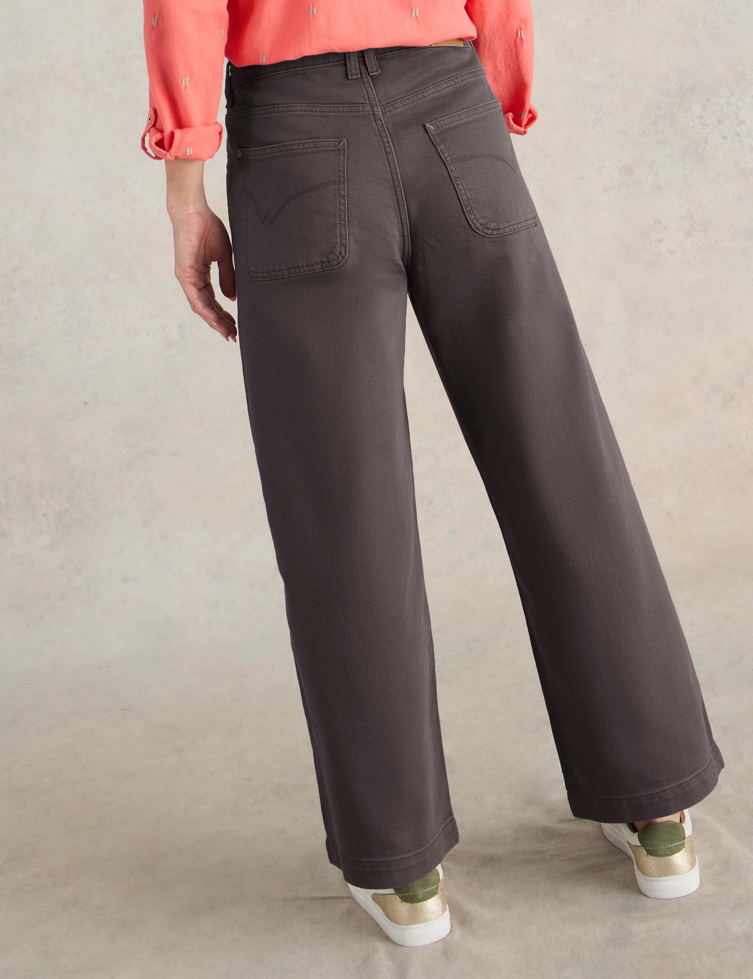 Mid Rise Wide Leg Cropped Jeans 3 of 6