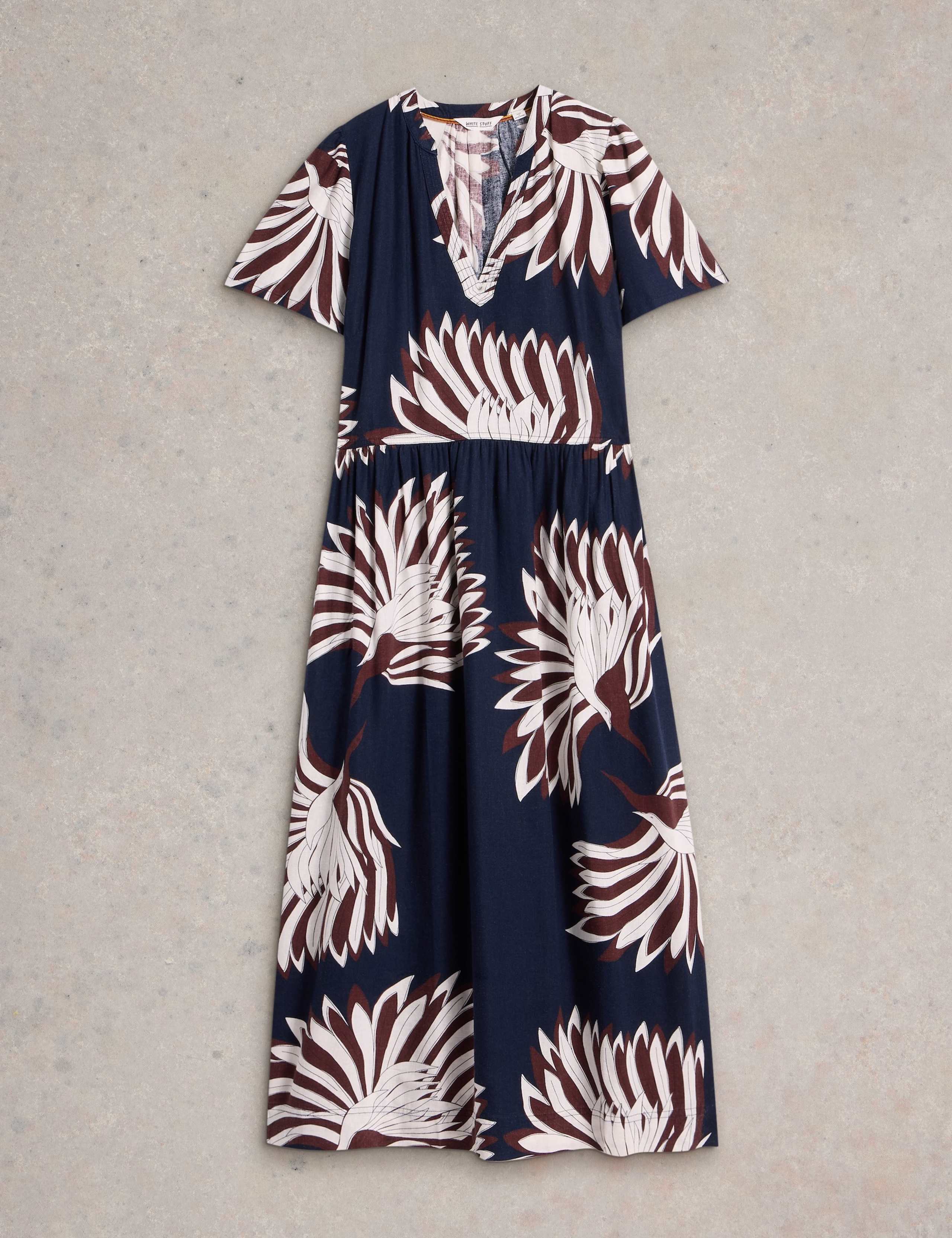 Linen Blend Printed V-Neck Waisted Dress 2 of 6