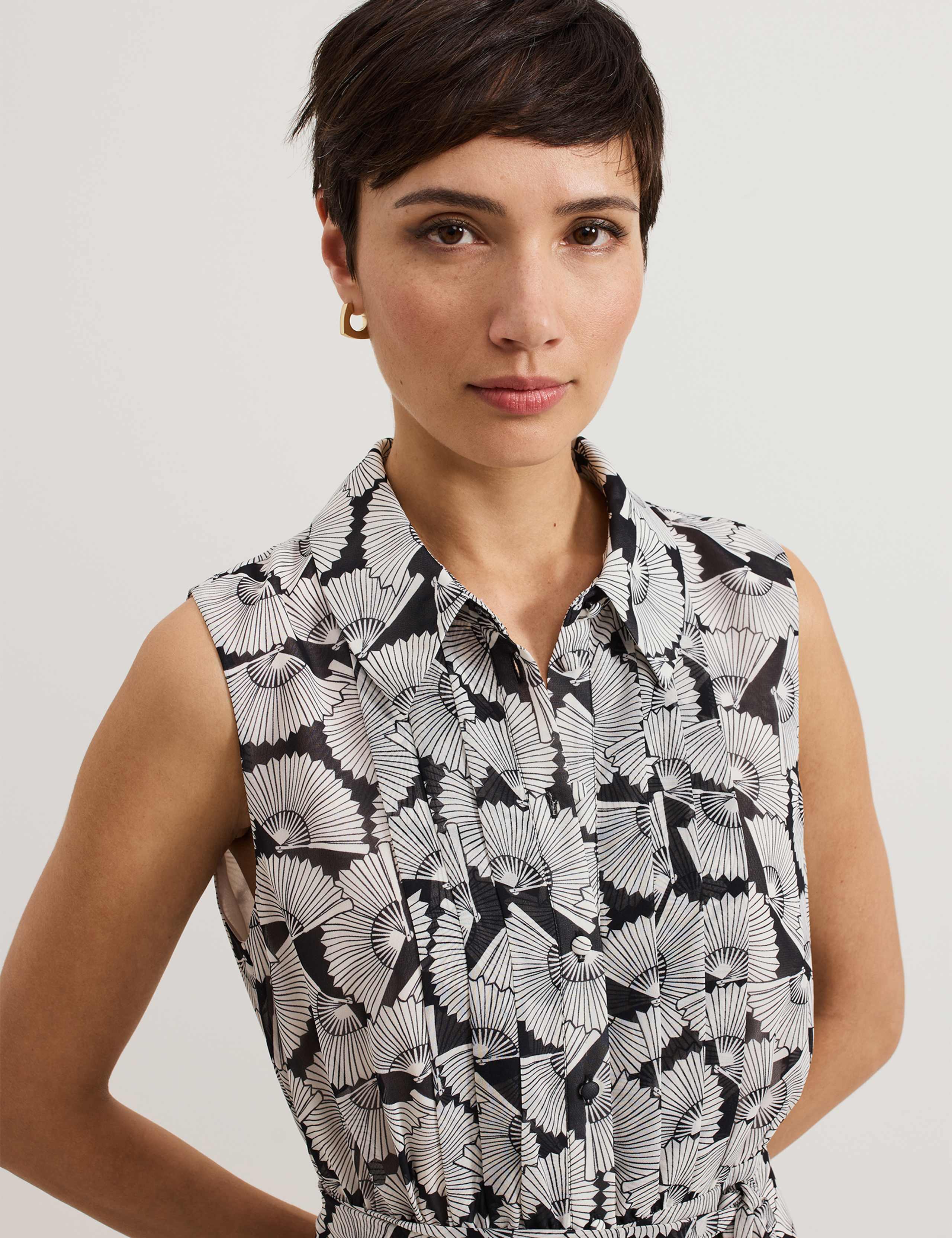 Printed Tie Detail Sleeveless Jumpsuit 5 of 8