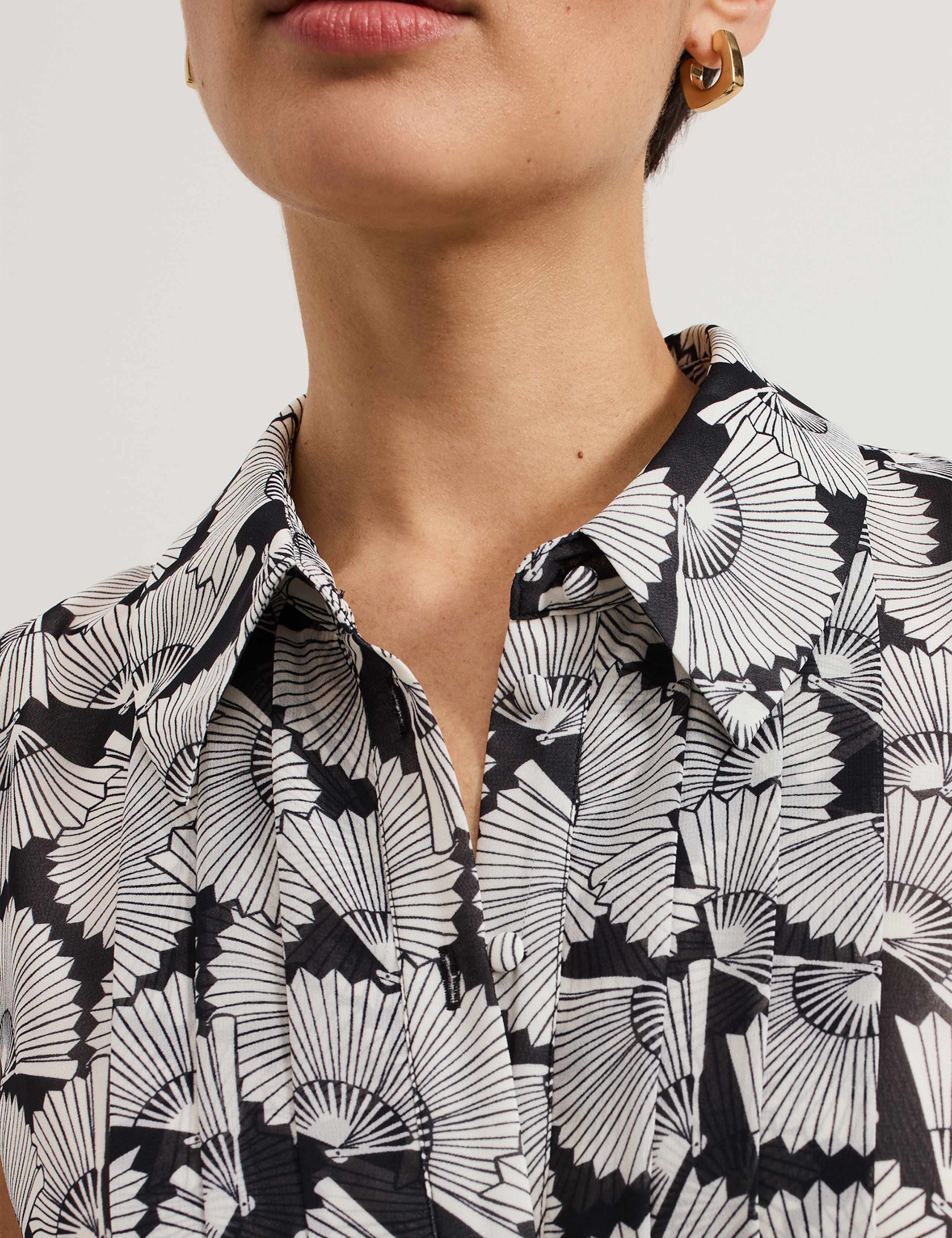 Printed Tie Detail Sleeveless Jumpsuit 6 of 8