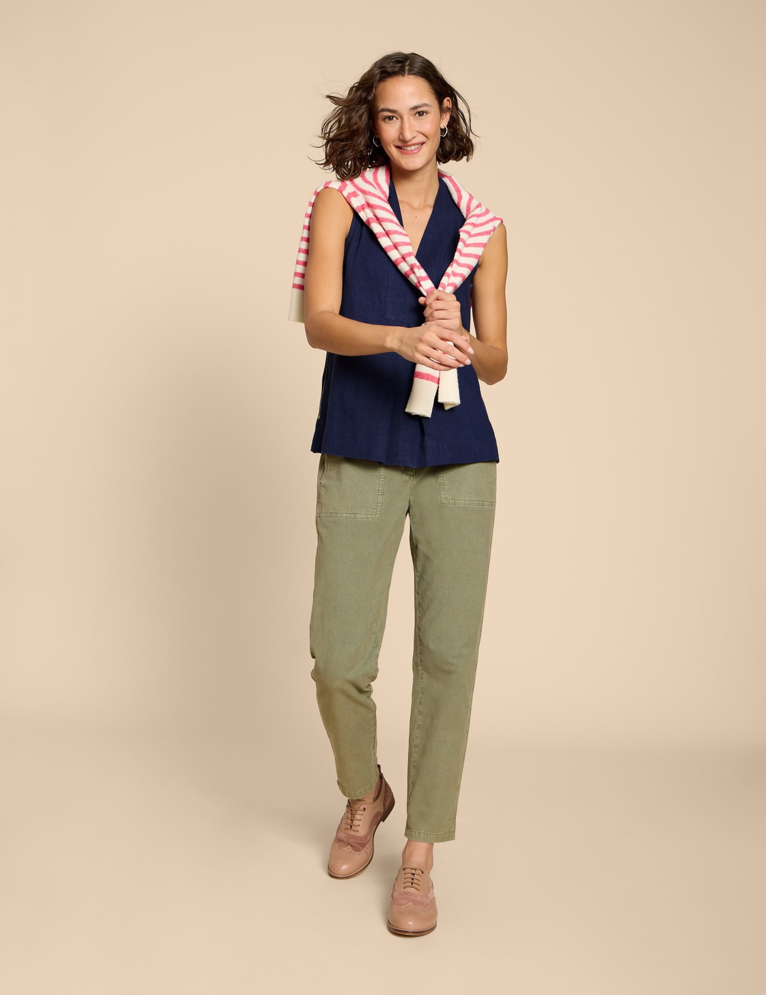Linen Blend V-neck Sleeveless Shirt 3 of 5