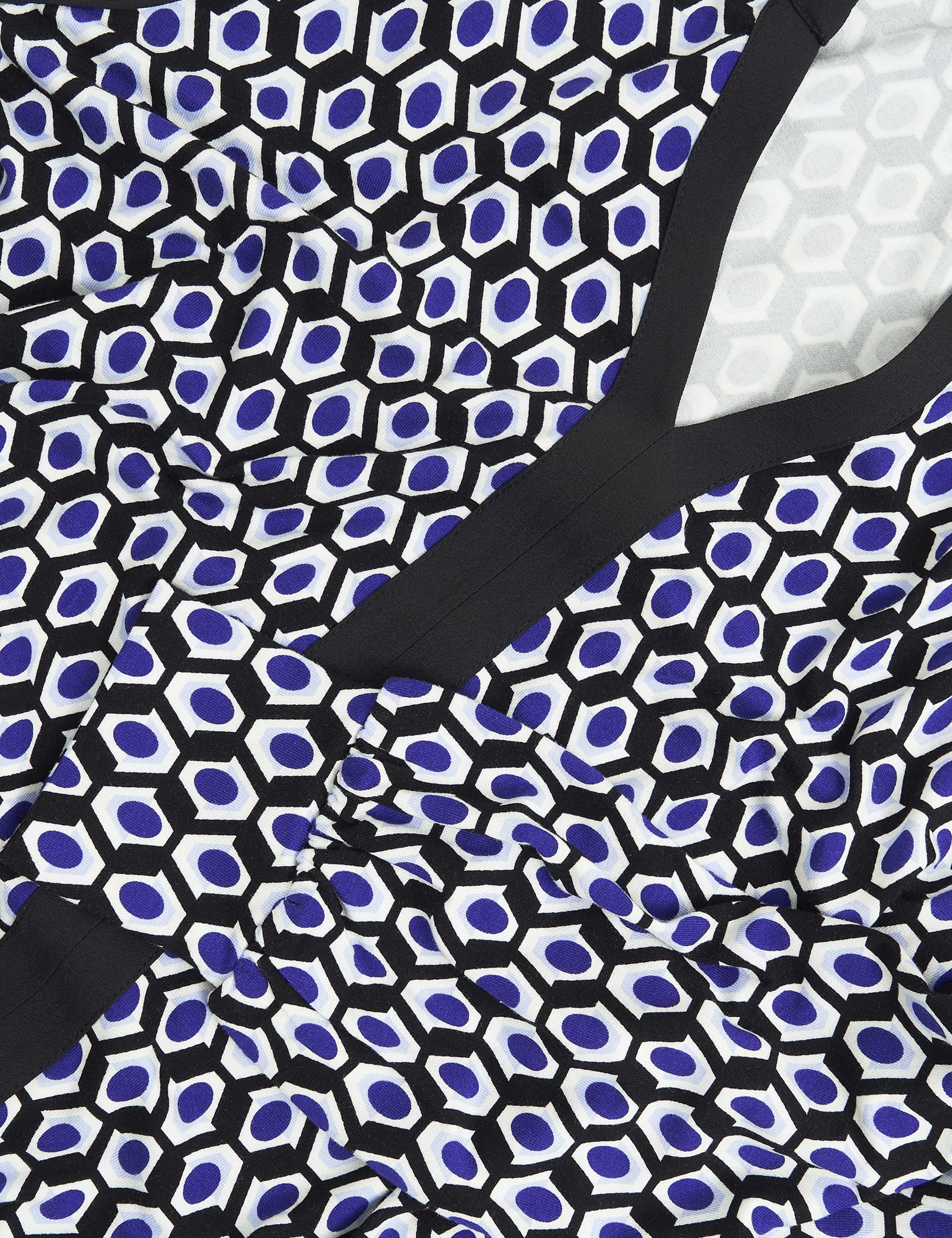 Jersey Geometric V-Neck Top 6 of 6
