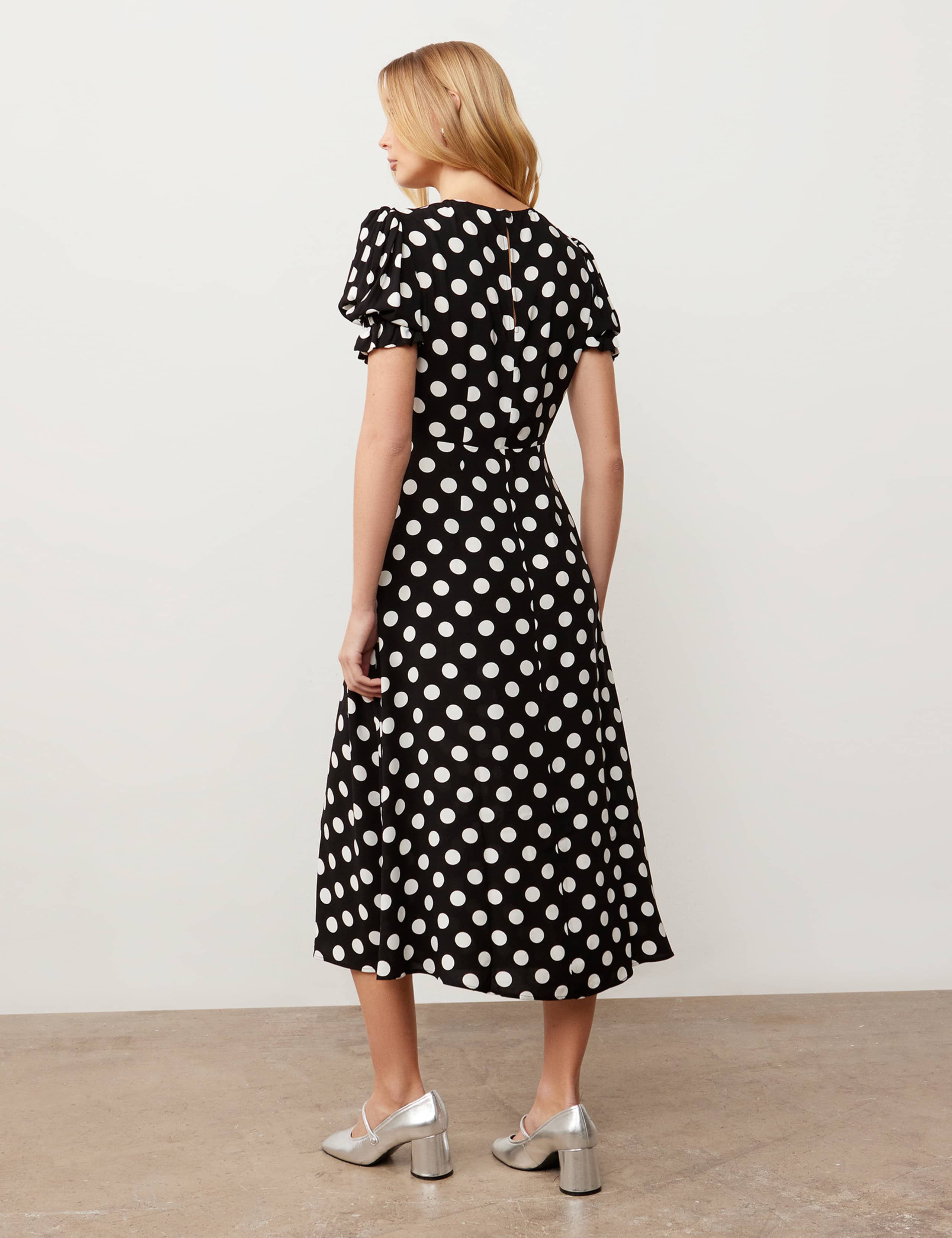 Pollka Dot Round Neck Midi Tea Dress 3 of 4