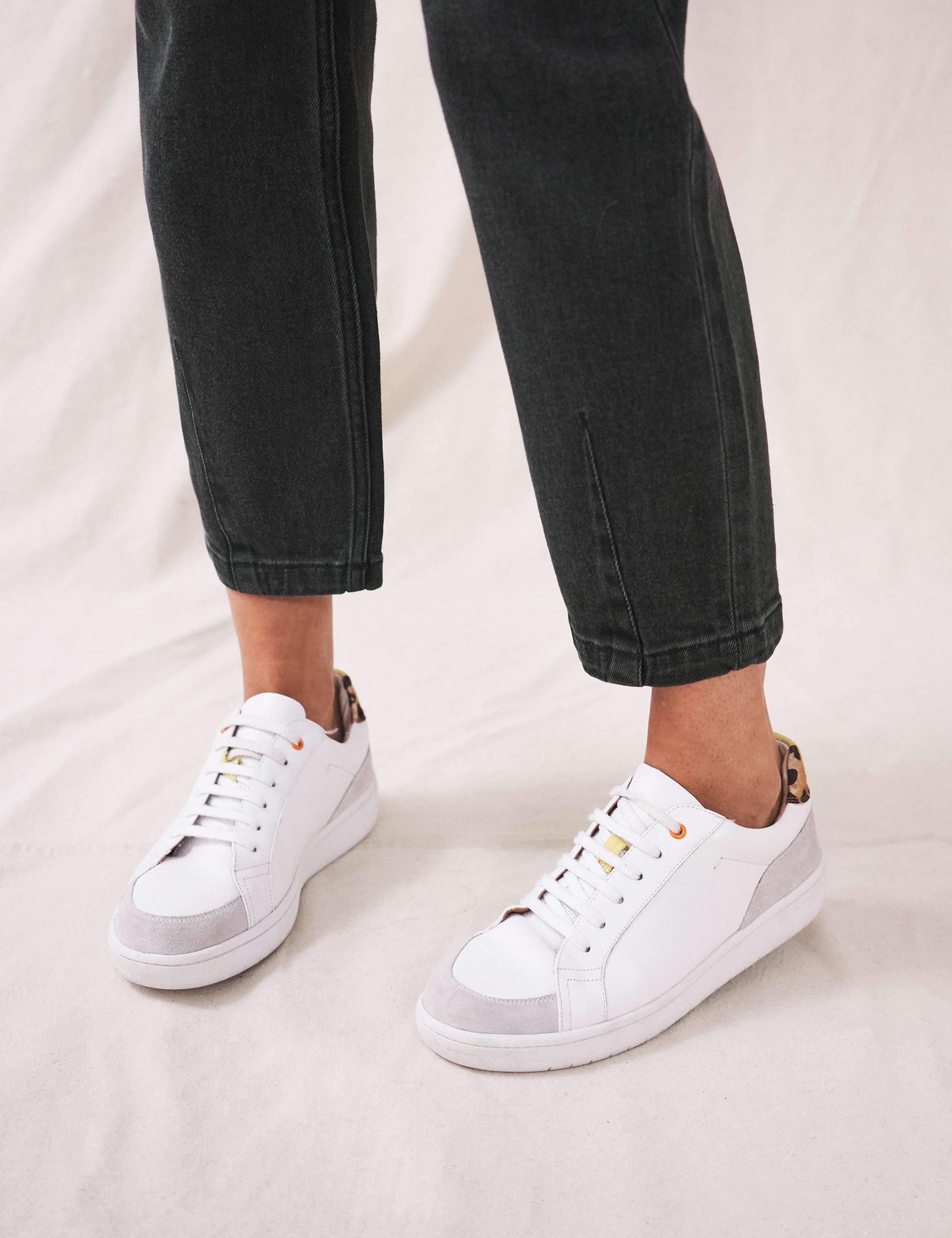 Barrel Jeans with Tencel™ 3 of 6