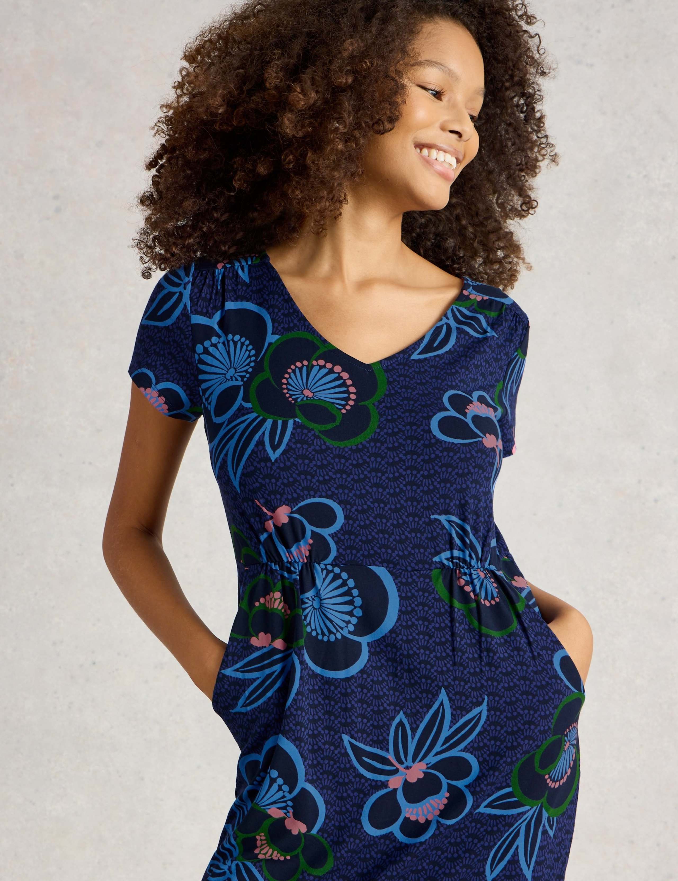 Jersey Striped V-Neck Tea Dress 4 of 5