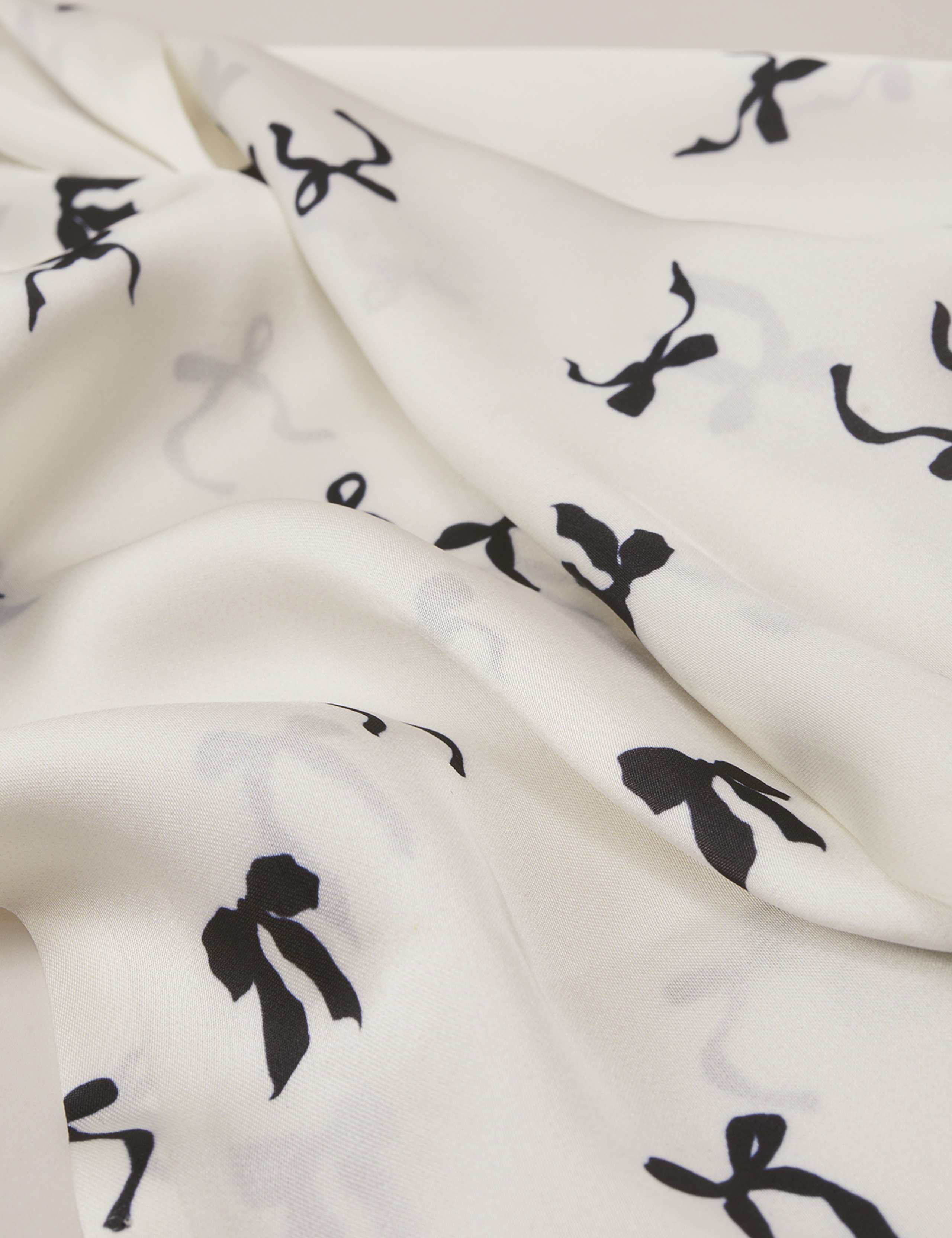 Bow Print Skinny Scarf 4 of 4