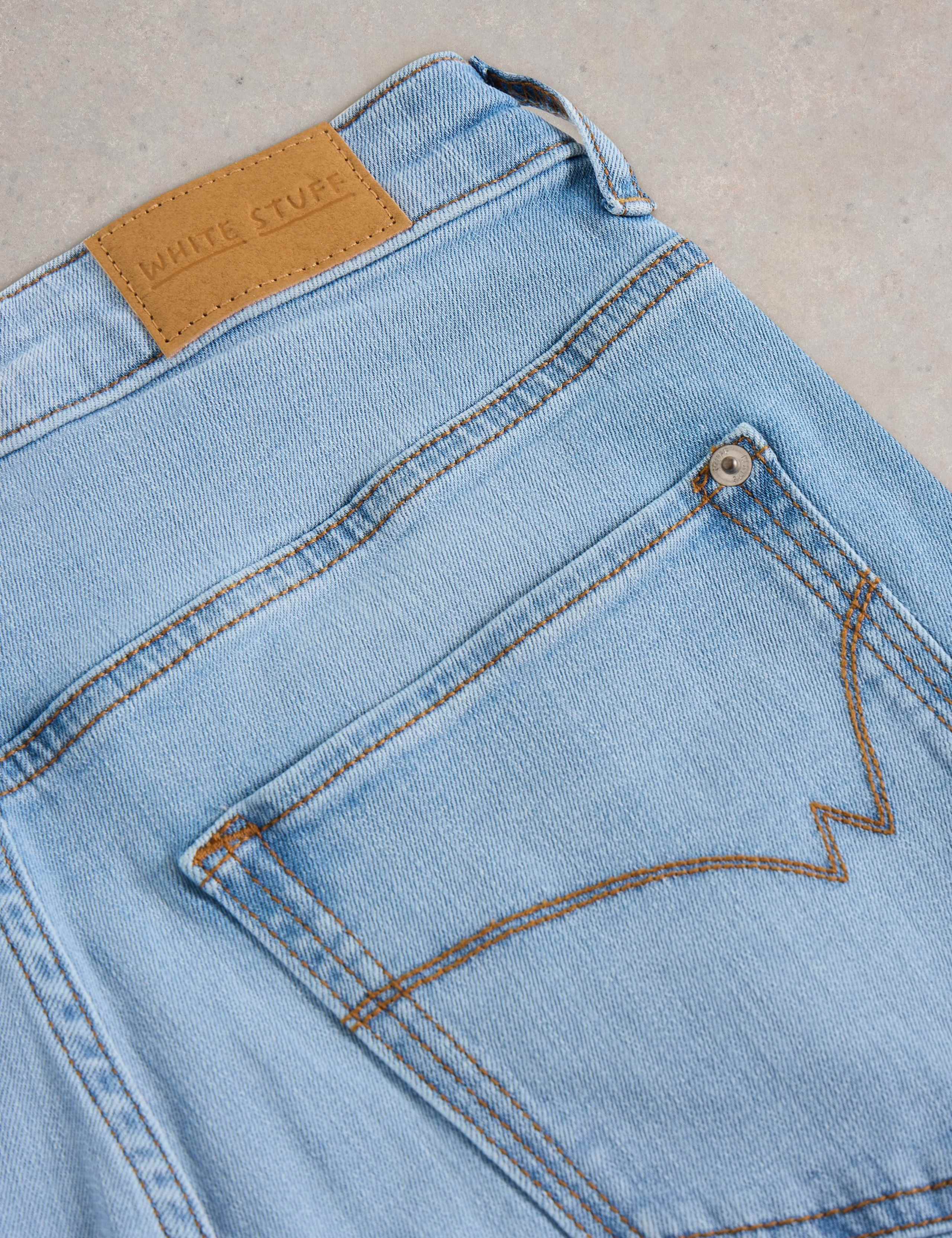 Mid Rise Straight Leg Cropped Jeans 6 of 6