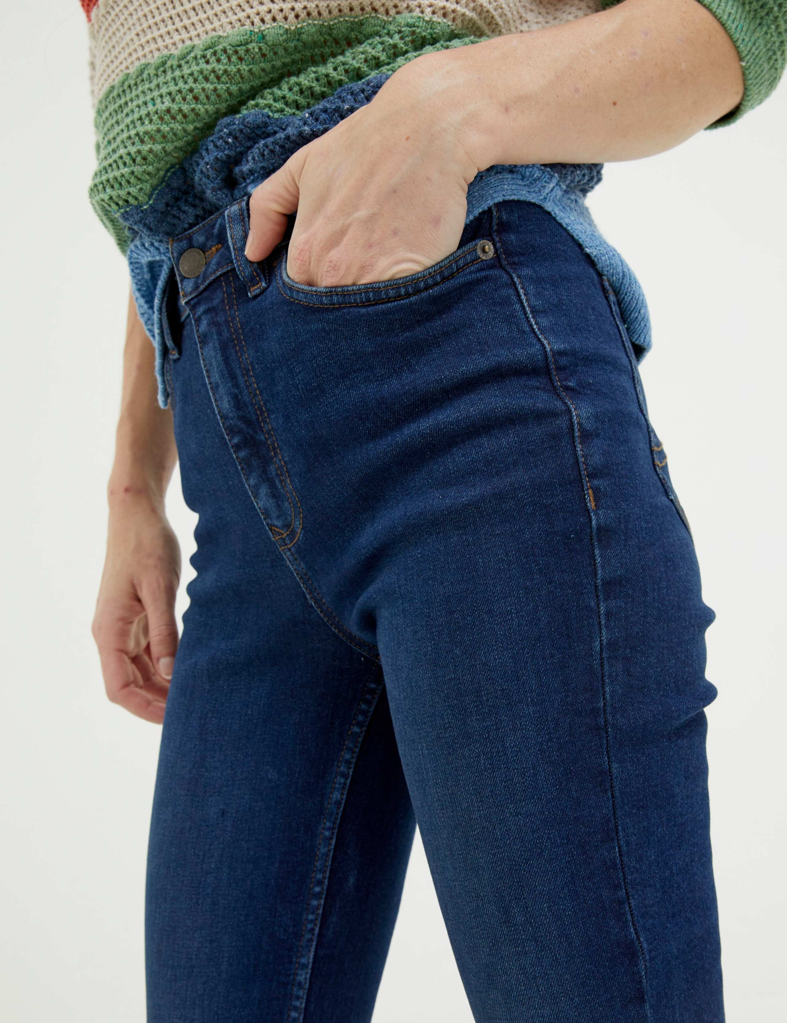 Mid Rise Bootcut Jeans 4 of 4