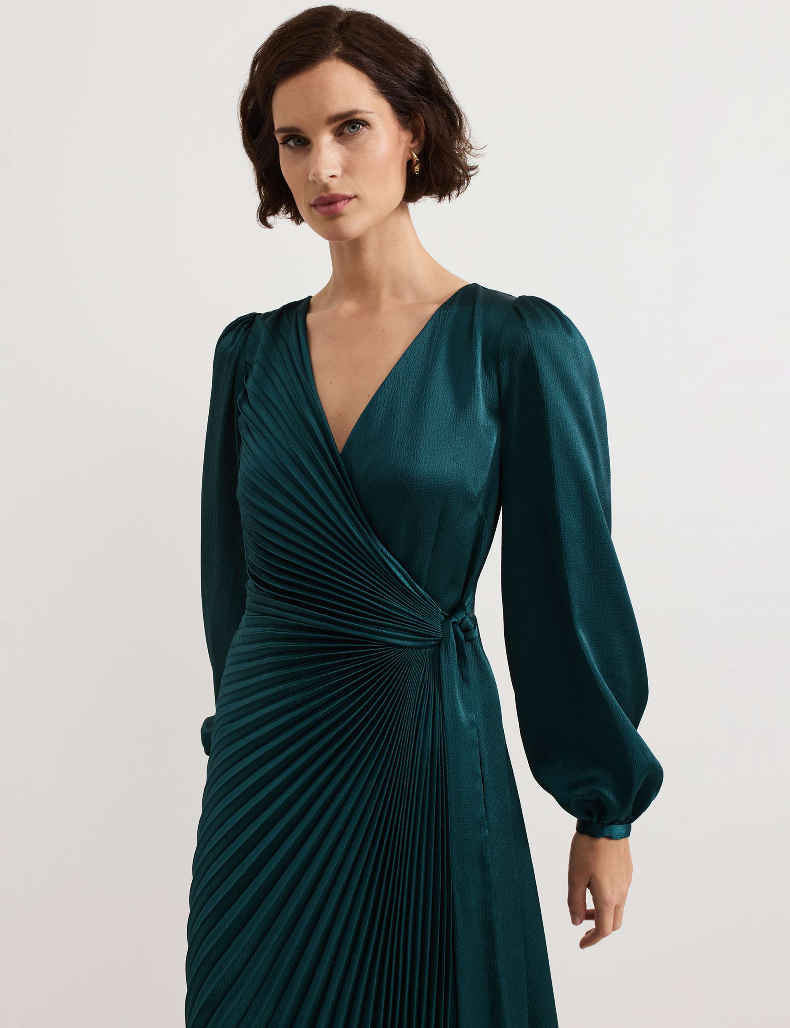 Pleated Tie Waist Midi Wrap Dress 5 of 7