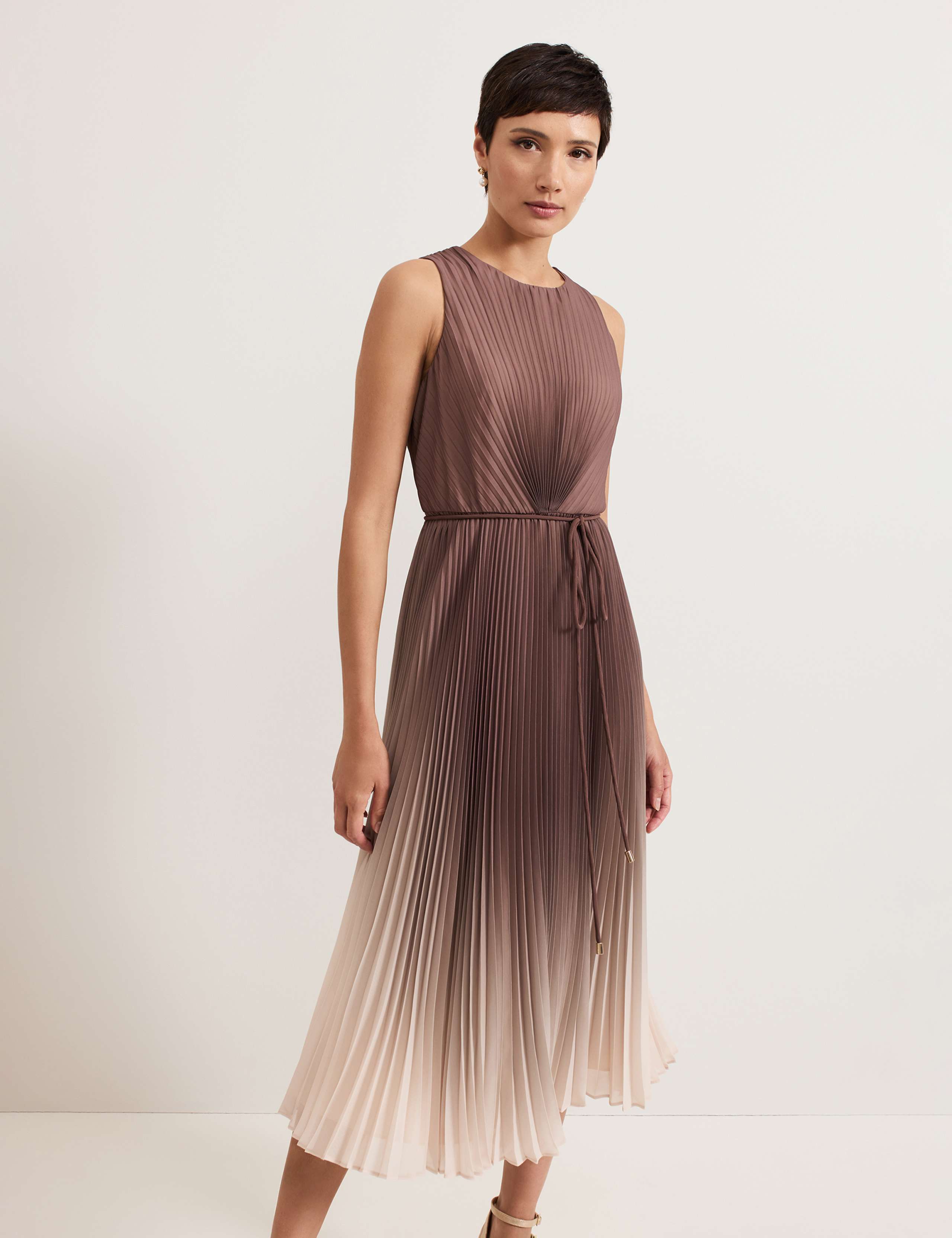 Ombre Round Neck Midi Skater Dress 4 of 8