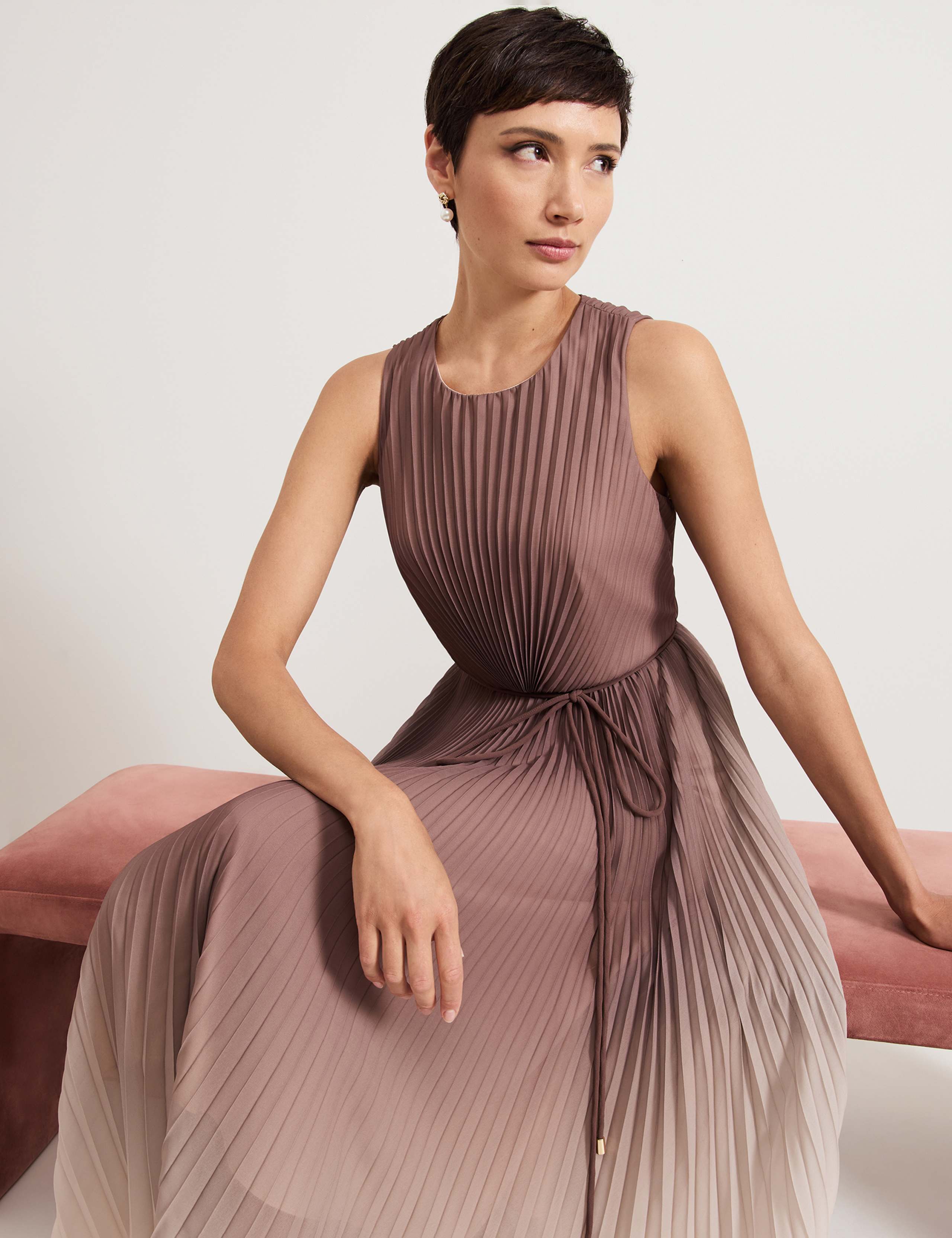 Ombre Round Neck Midi Skater Dress 7 of 8