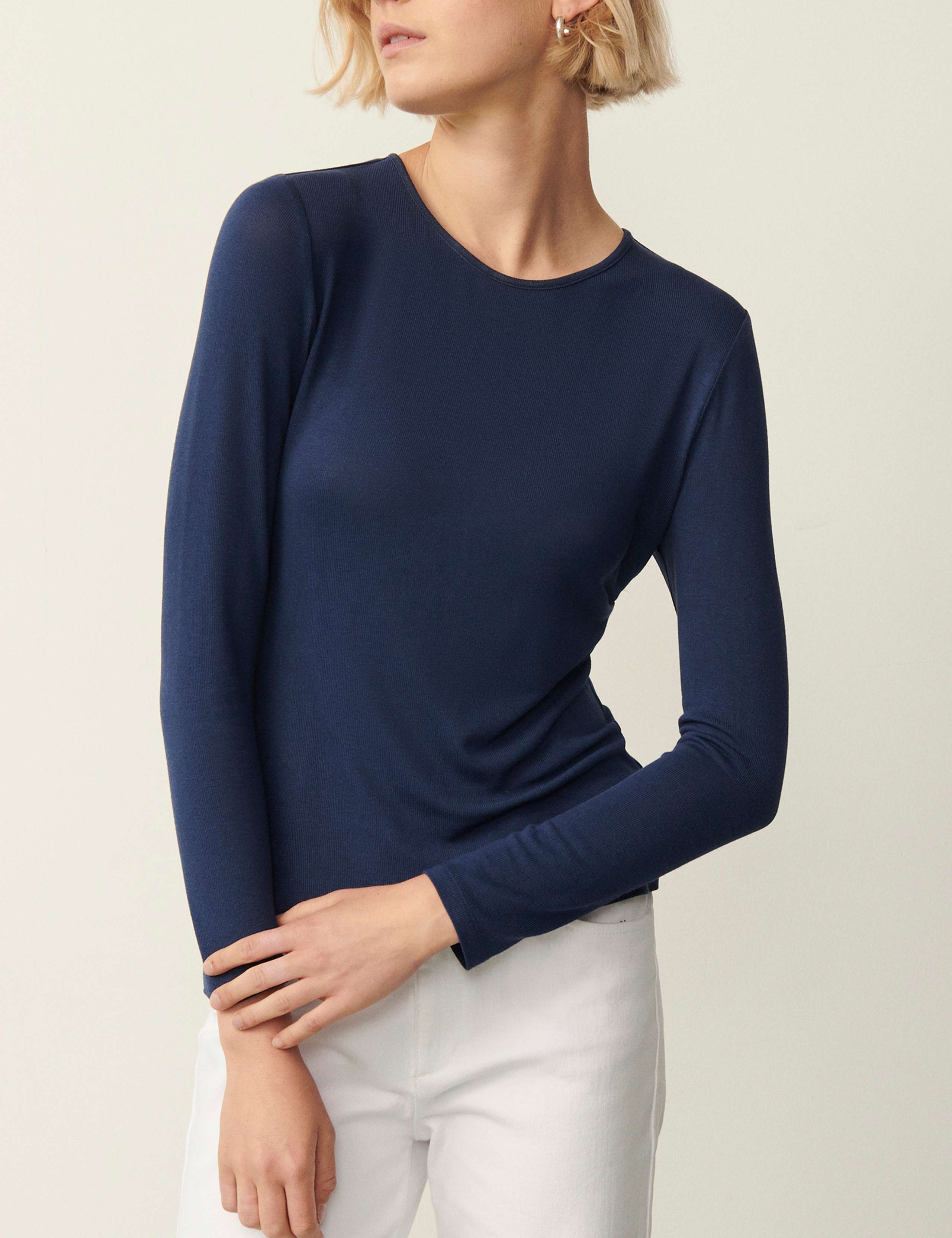 Round Neck Top 3 of 4