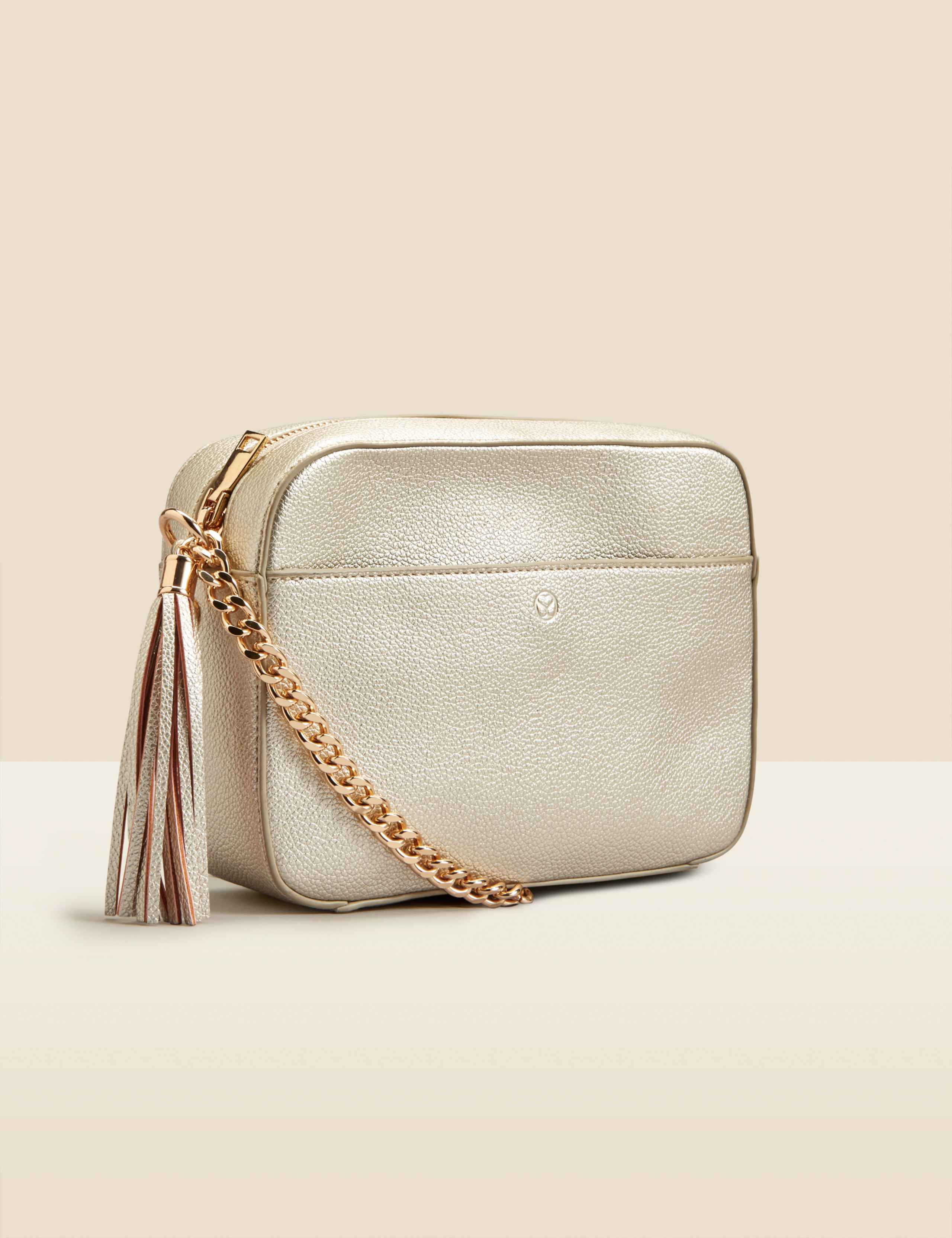 Metallic Chain Strap Cross Body Bag 2 of 4