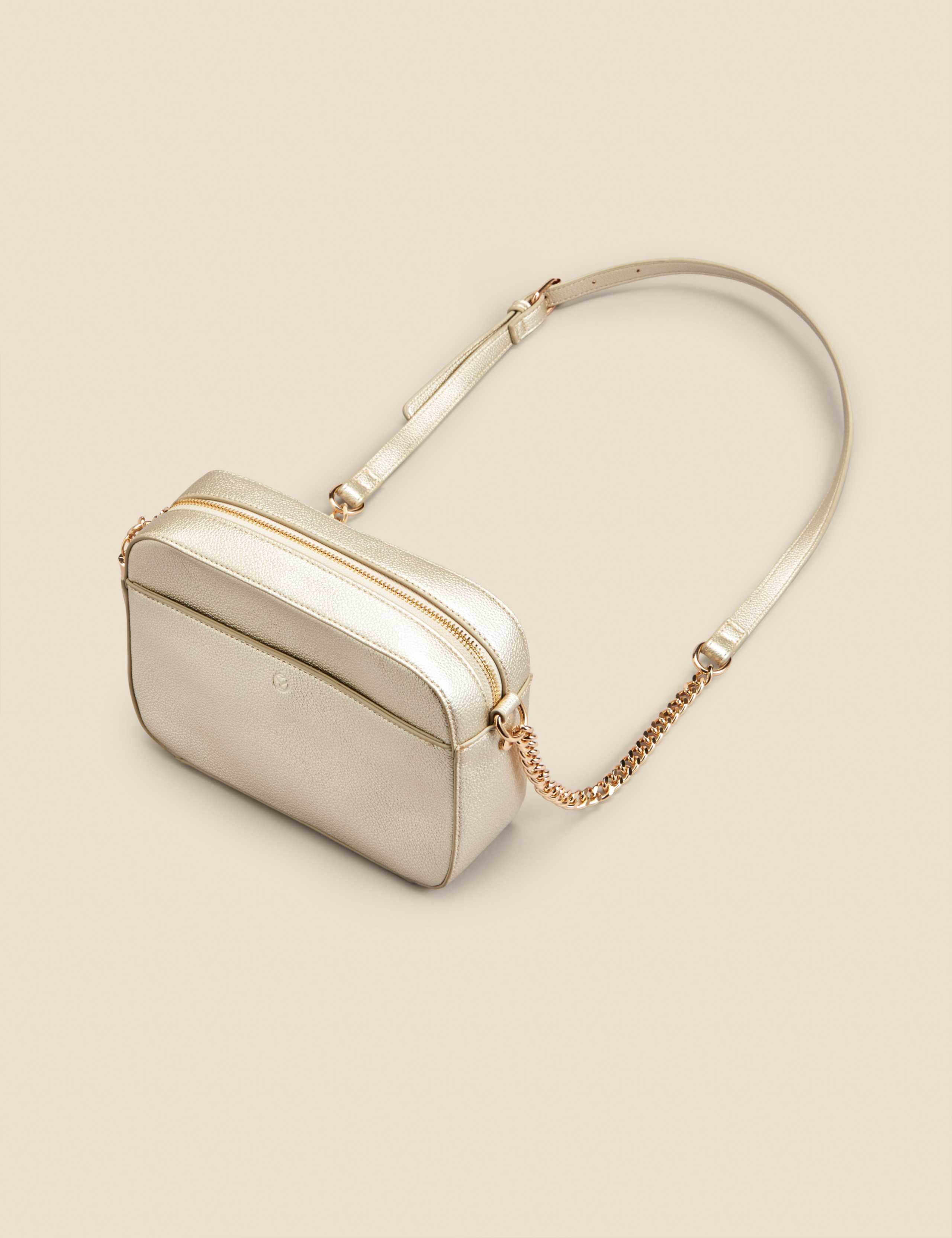 Metallic Chain Strap Cross Body Bag 3 of 4