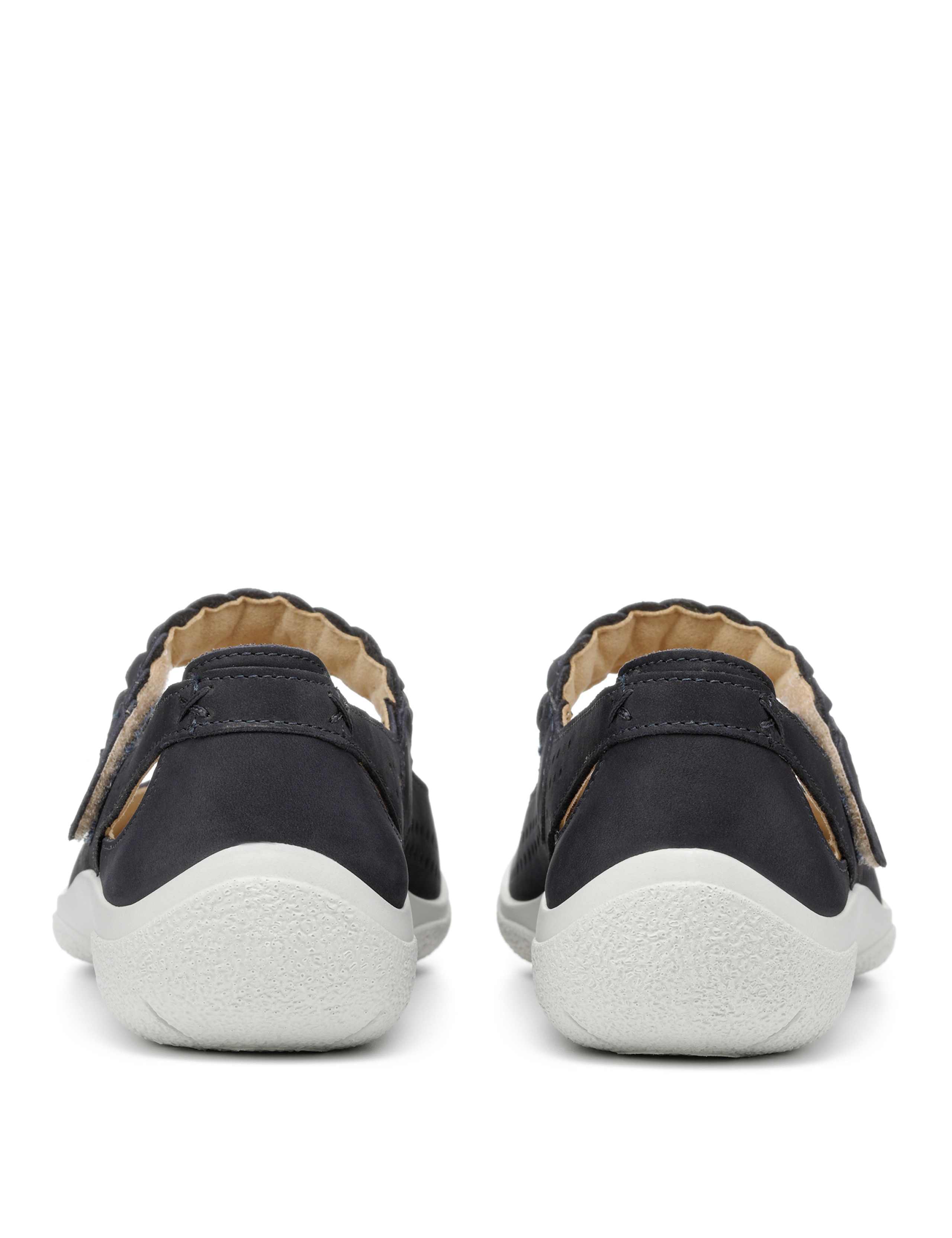 Quake II Wide Fit Leather Mary Jane Shoes 4 of 4