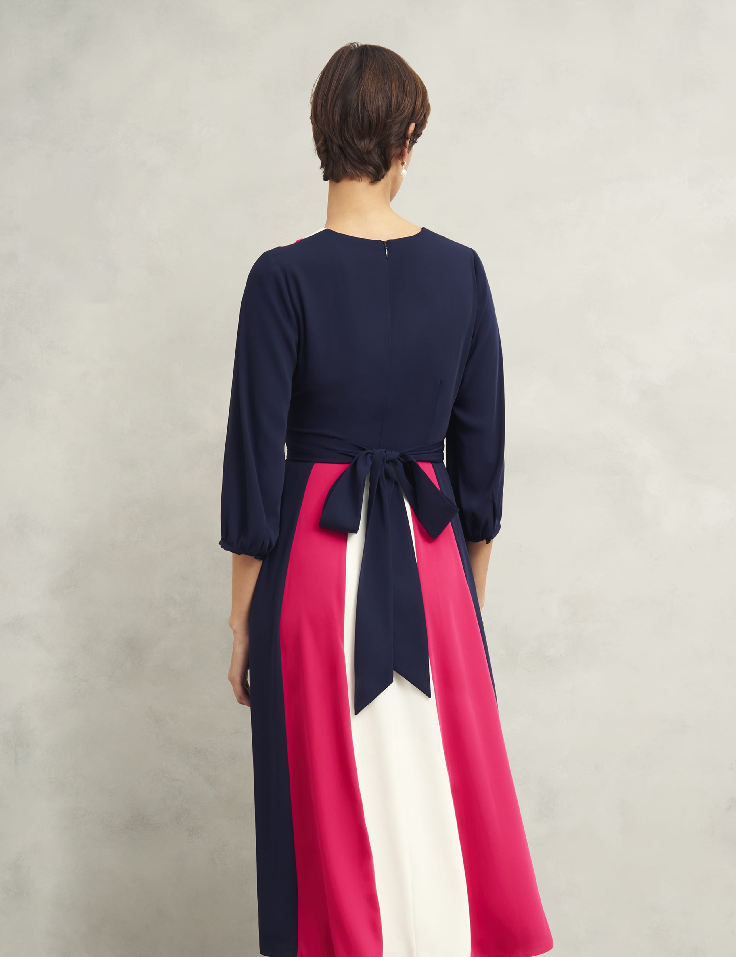 Colour Block V-Neck Midi Skater Dress 3 of 7