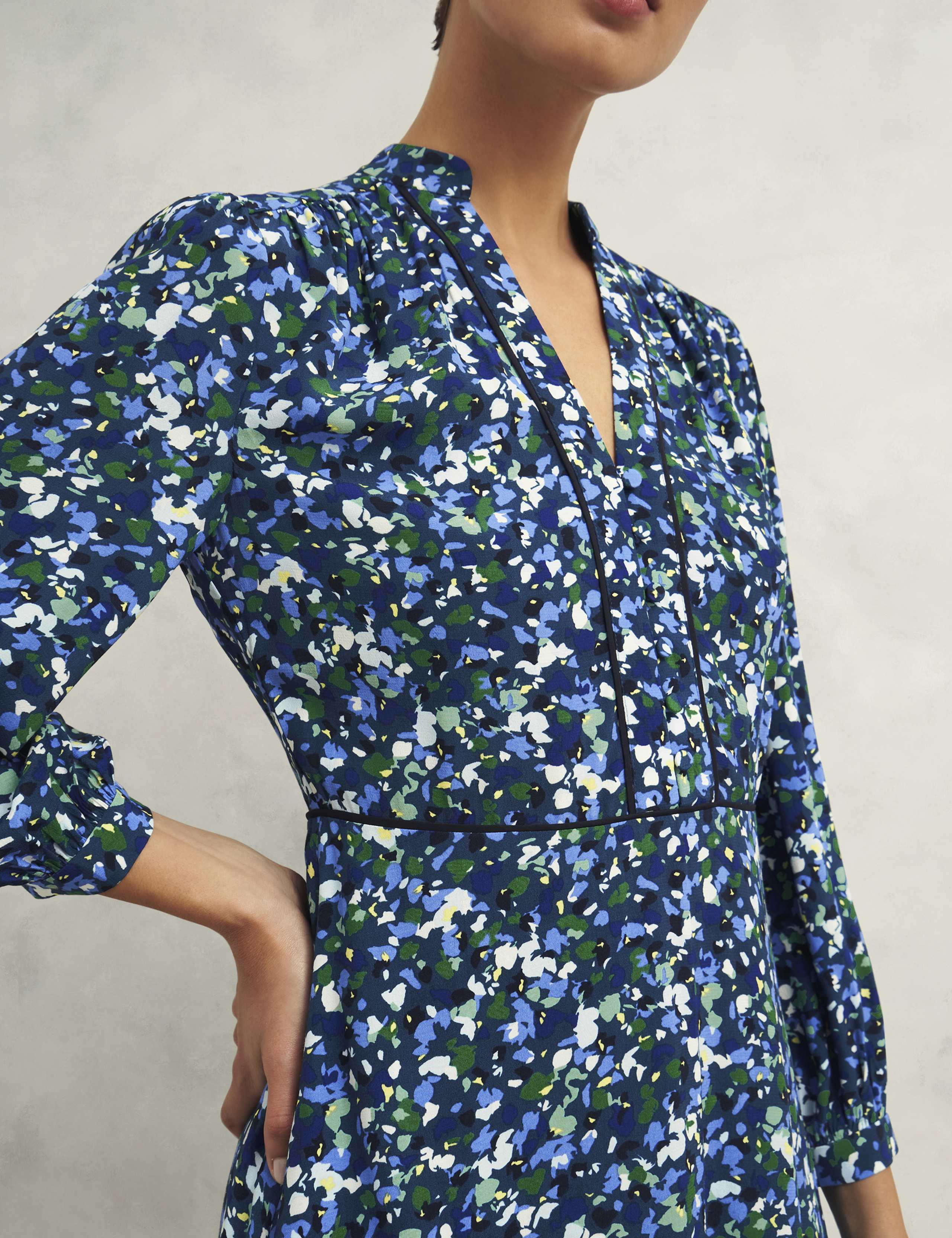 Printed V-Neck Midi Skater Dress 5 of 7
